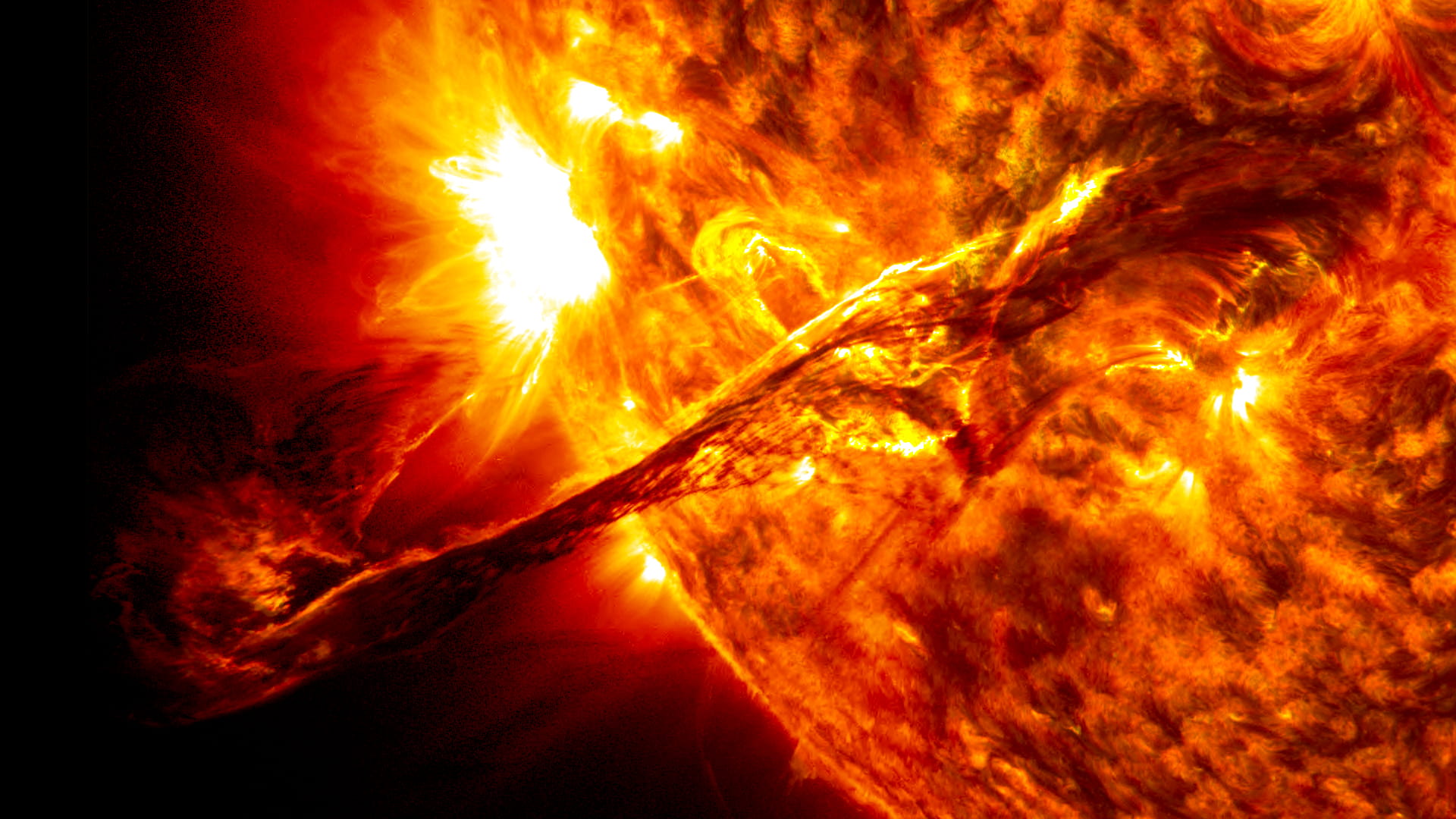 Solar Prominence Eruption photo public domain solar system 2k
