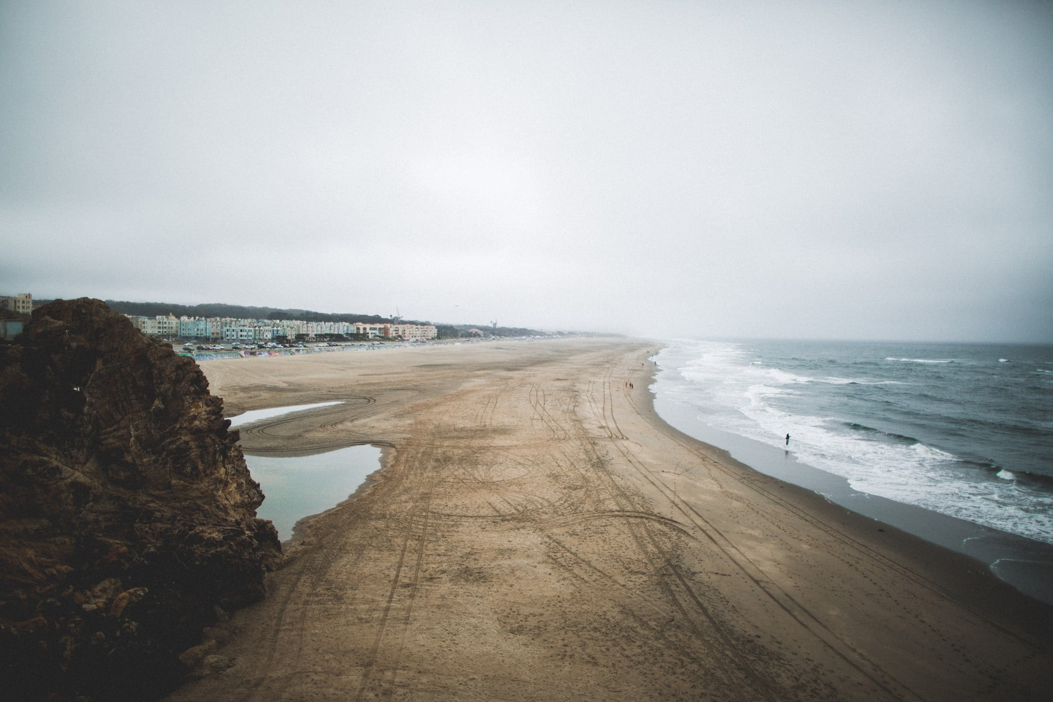 white and gray floral mattress nature landscape photography 2k