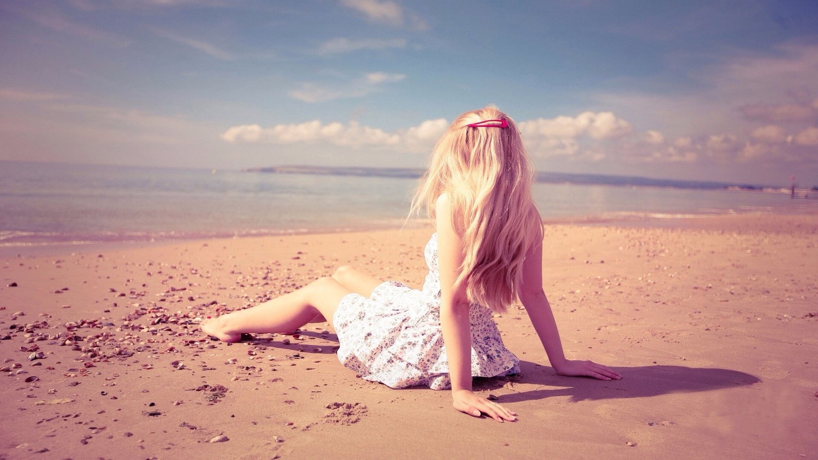 women beach blonde barefoot 2k
