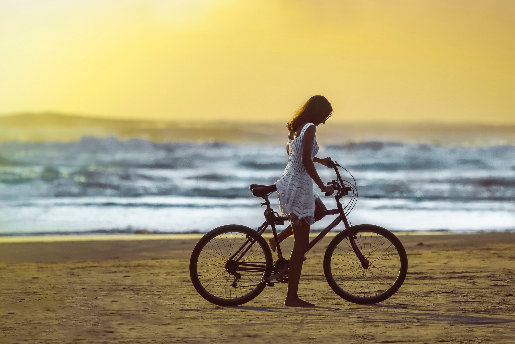 women model beach sea bicycle with bicycles land 2k