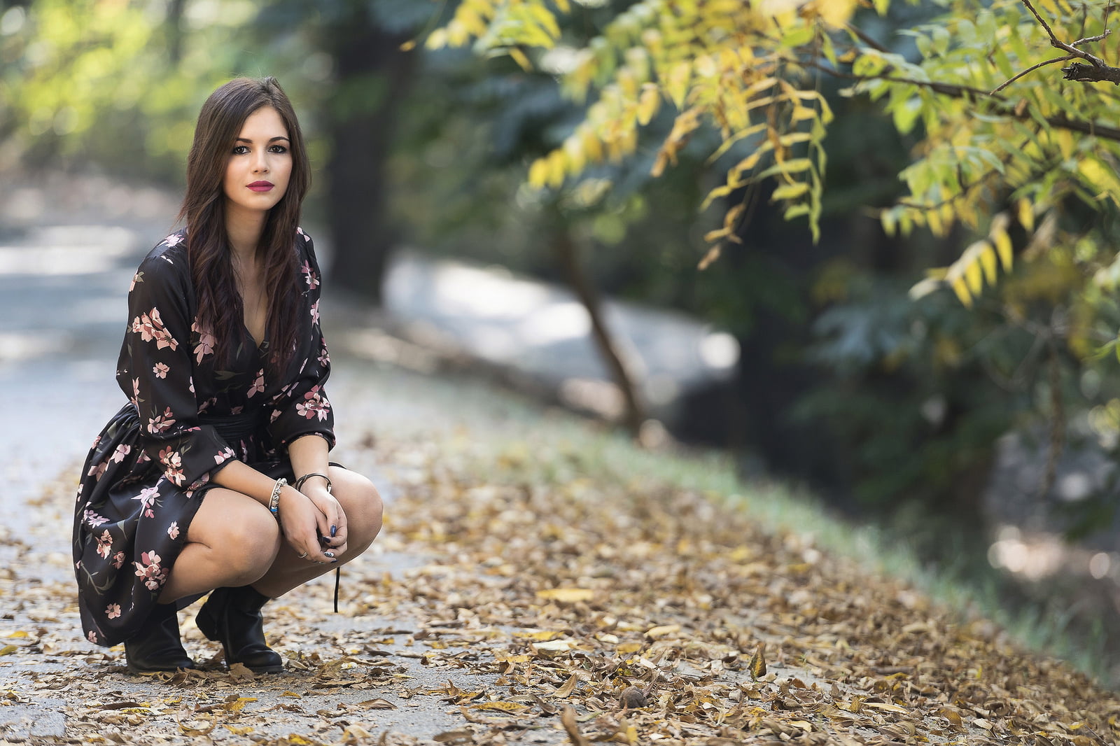 women's black and pink floral dress model brunette Luigi Malanetto 2k