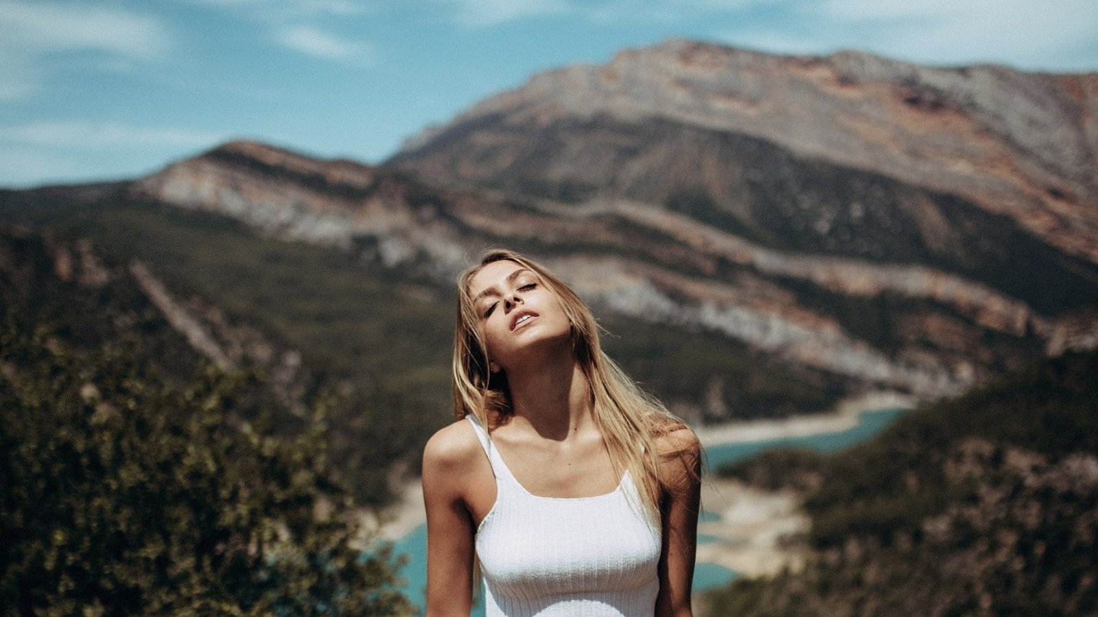 women's white tank top model blonde long hair women outdoors 2k