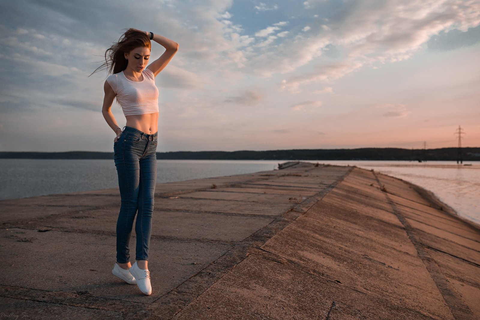 women's white crop top pants jeans sneakers women outdoors 2k