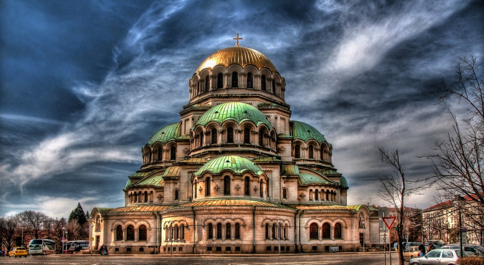 Alexander Nevsky Cathedral Sofia Bulgaria dome brown and green concrete church 2k