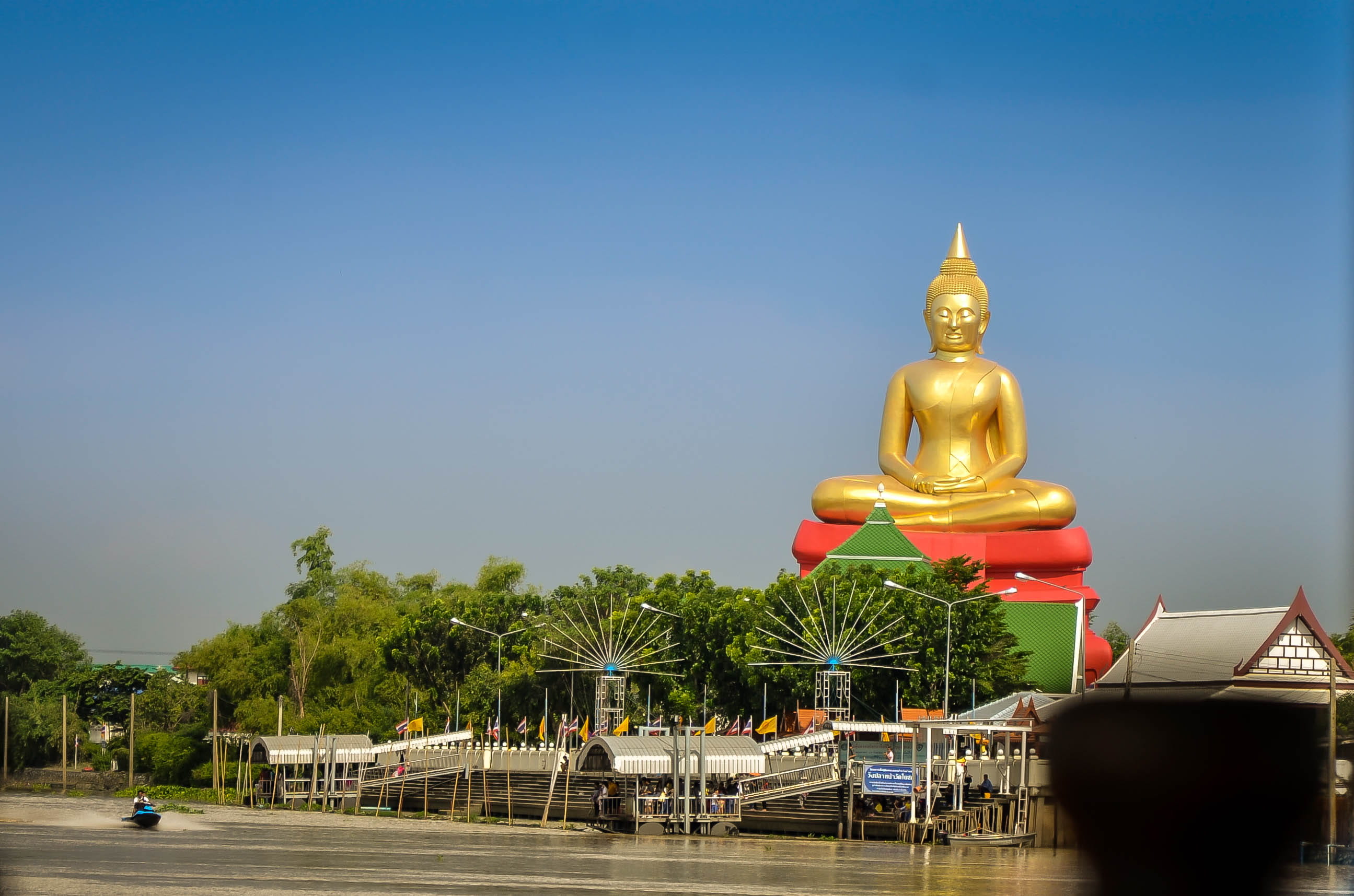 Buddha Statue Near the Beach religion buddhism background 2k
