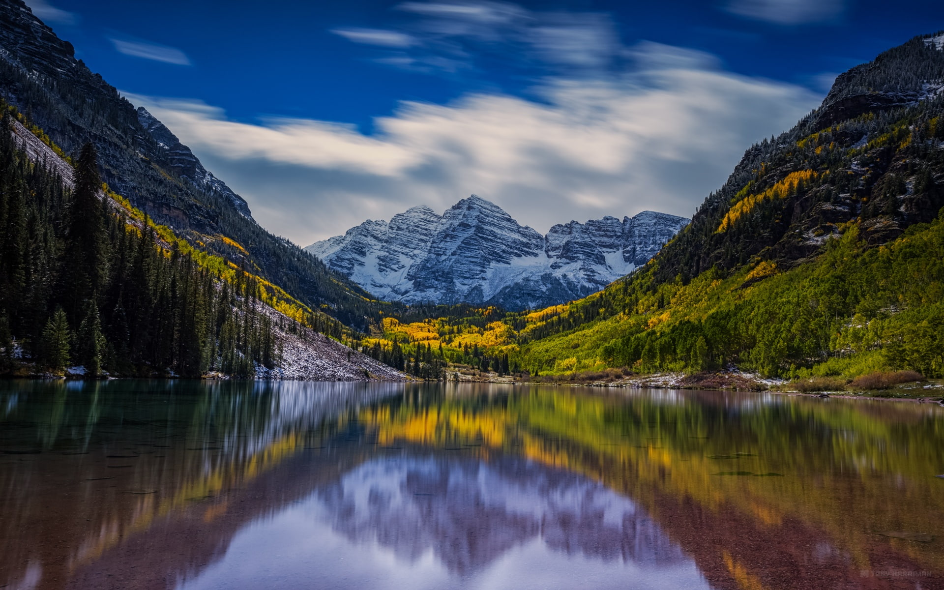 Mountain forest lake reflection quiet scenery 2k