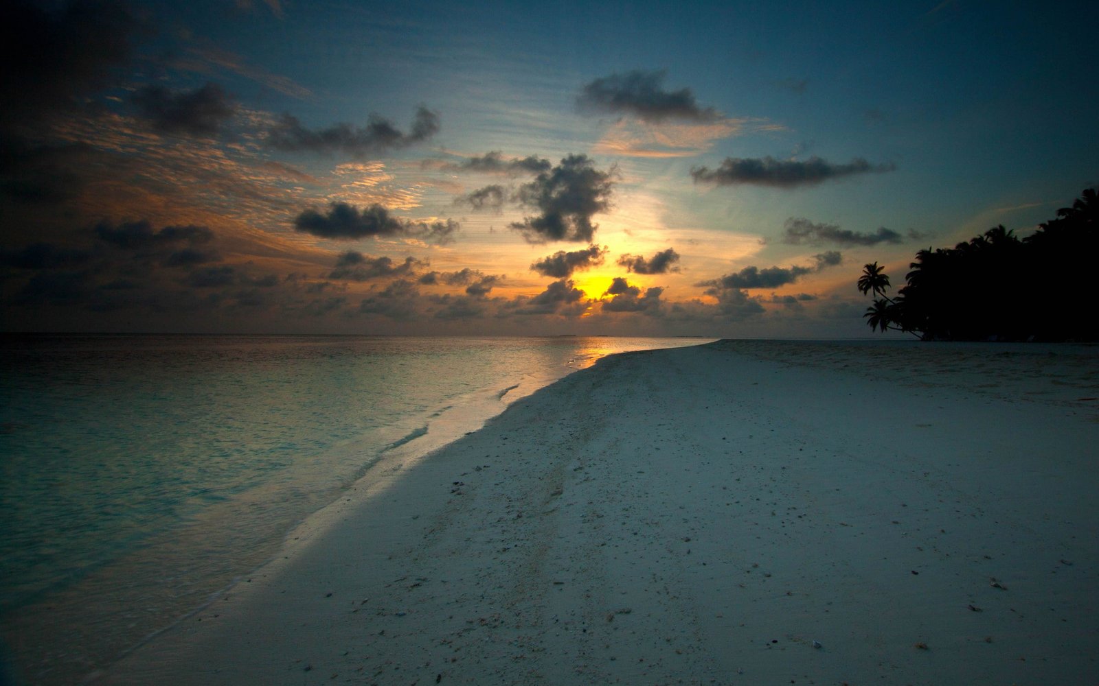 Beach Ocean Sunset Tropical Clouds HD nature 2k