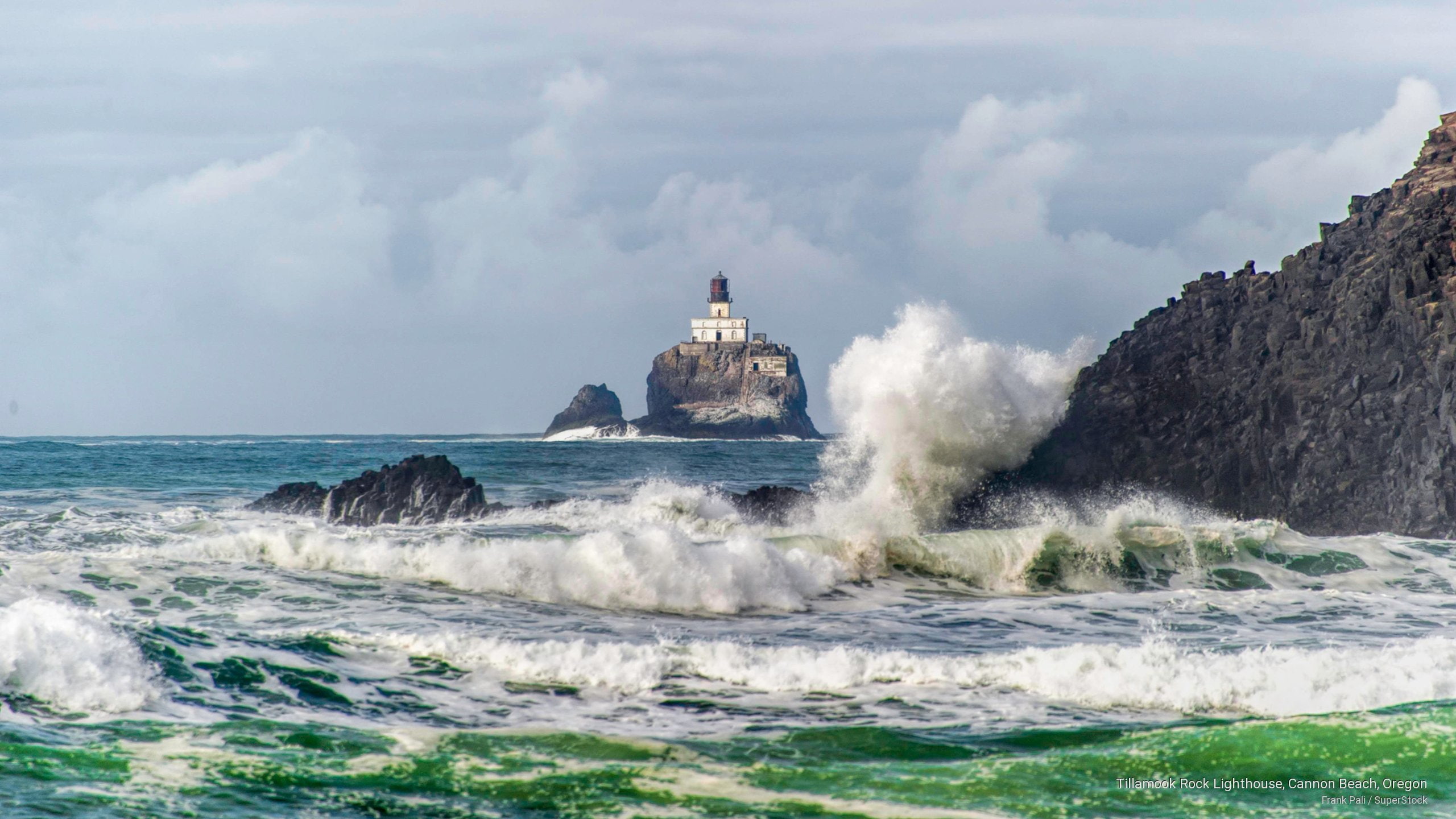 Tillamook Rock Lighthouse Cannon Beach Oregon Architecture 2k
