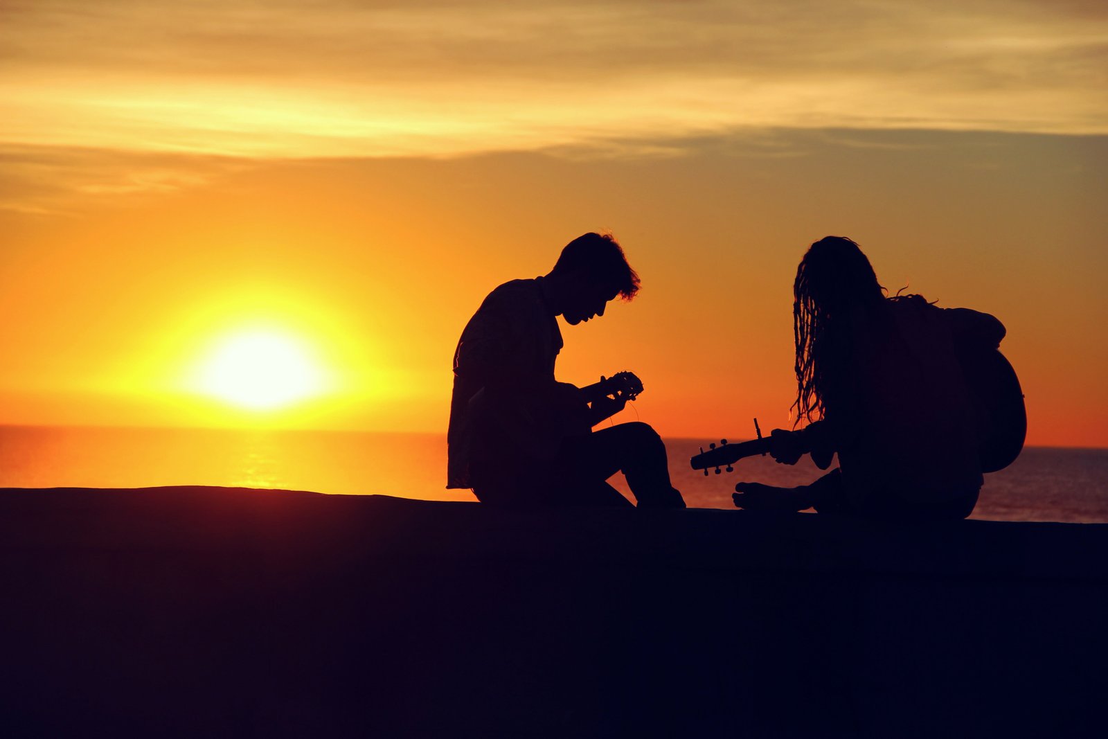 A couple at sunset boy dusk photos girl landscape public domain 2k 4k 5k