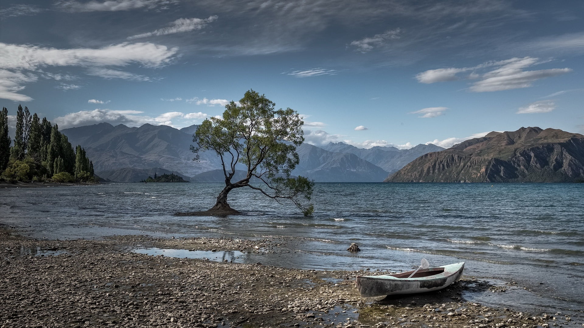 white kayak water nature boat mountains Lake Wanaka New Zealand 2k