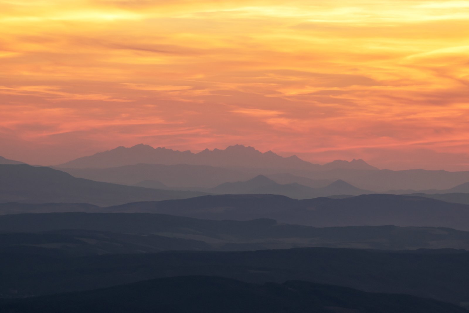 slovakia sunset mountains clouds the sky outdoors light 2k 4k 5k