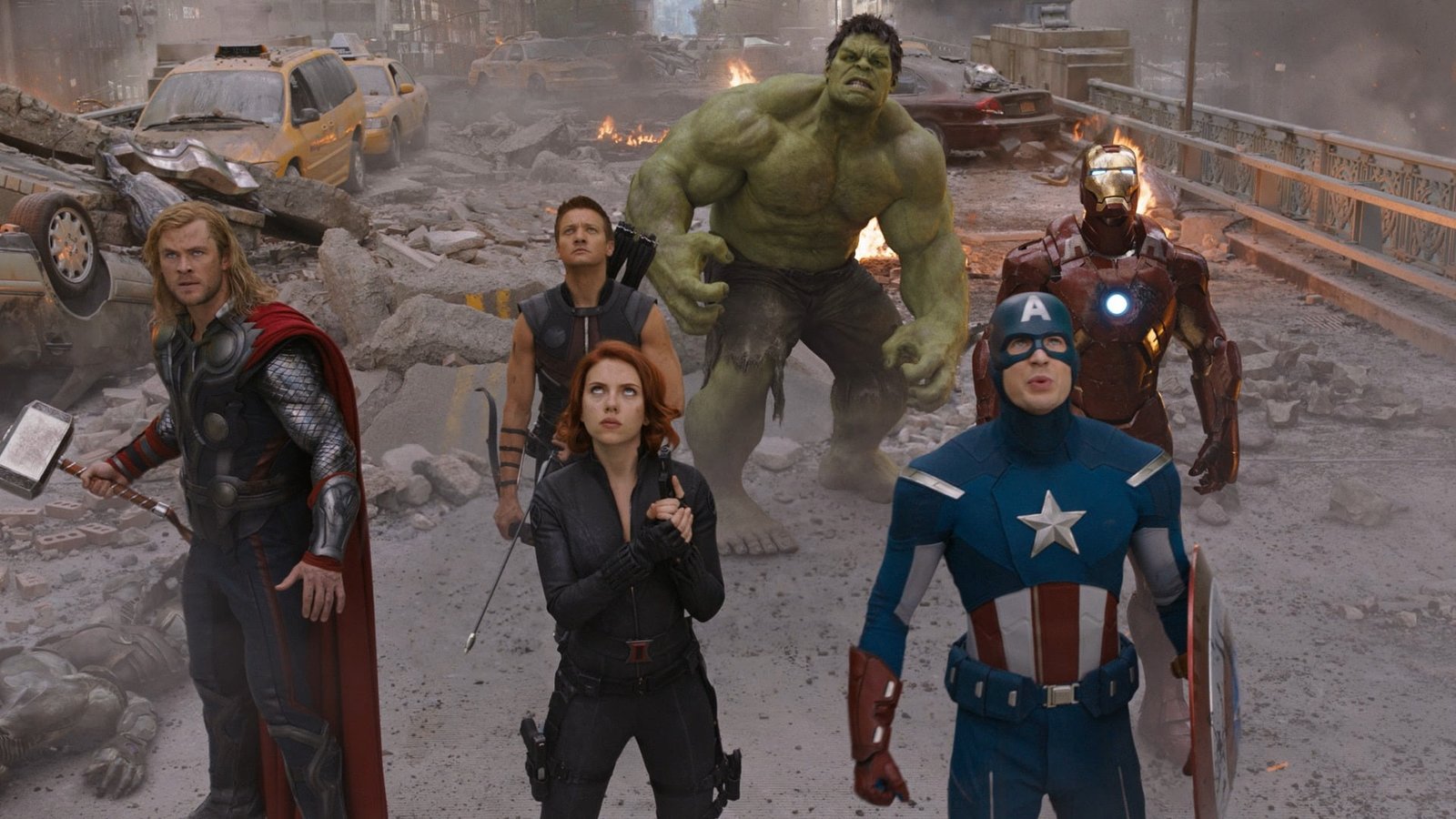 Avengers movie still screenshot gun hammer bow team armor 2k