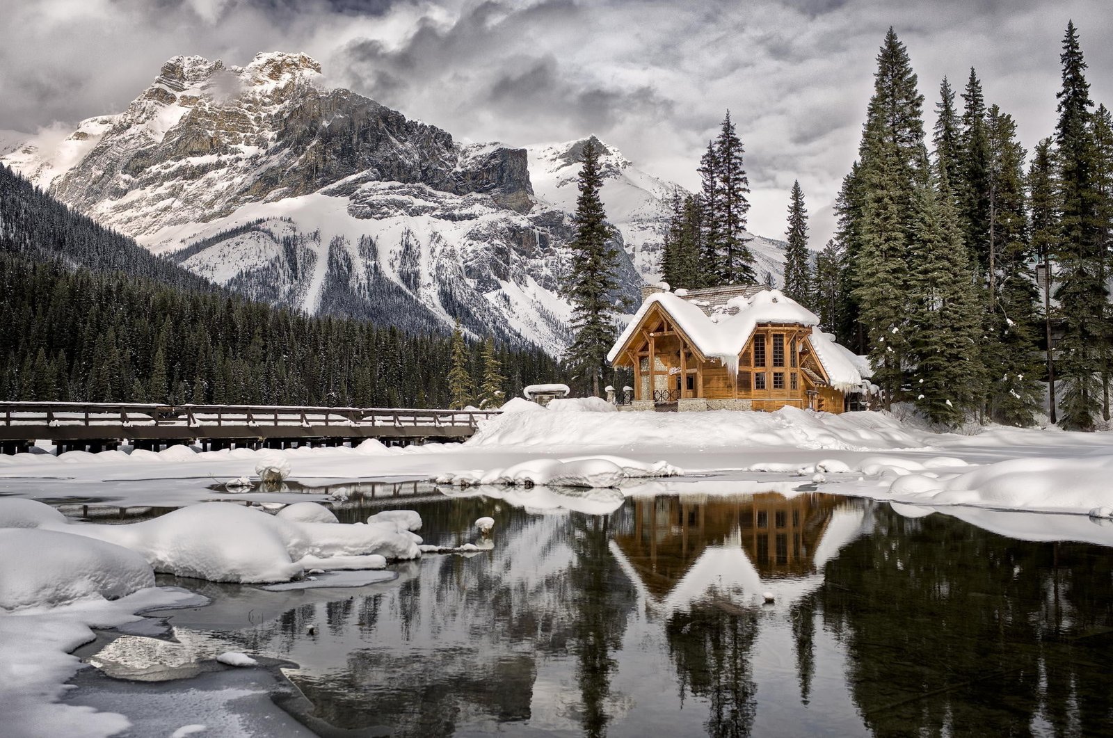 brown shed nature landscape mountains snow water clouds 2k