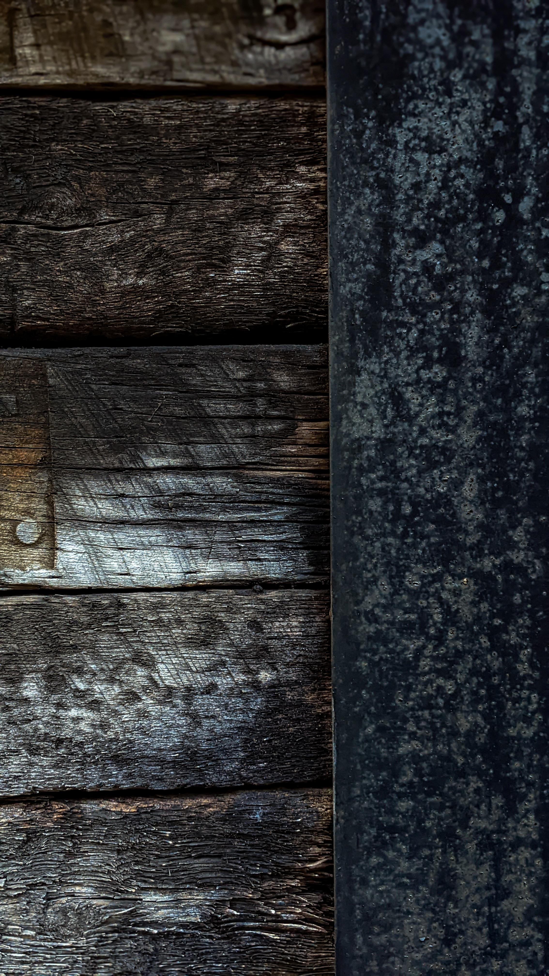 Simplistic railroad tie retaining wall