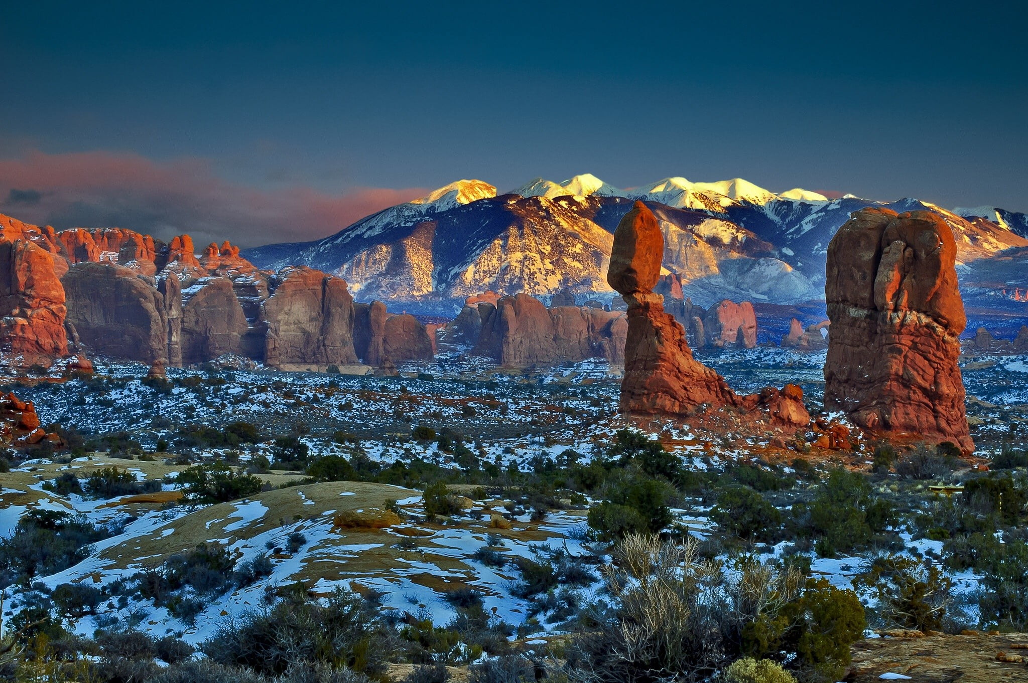 brown rock formations nature landscape hills mountains Arches National Park 2k