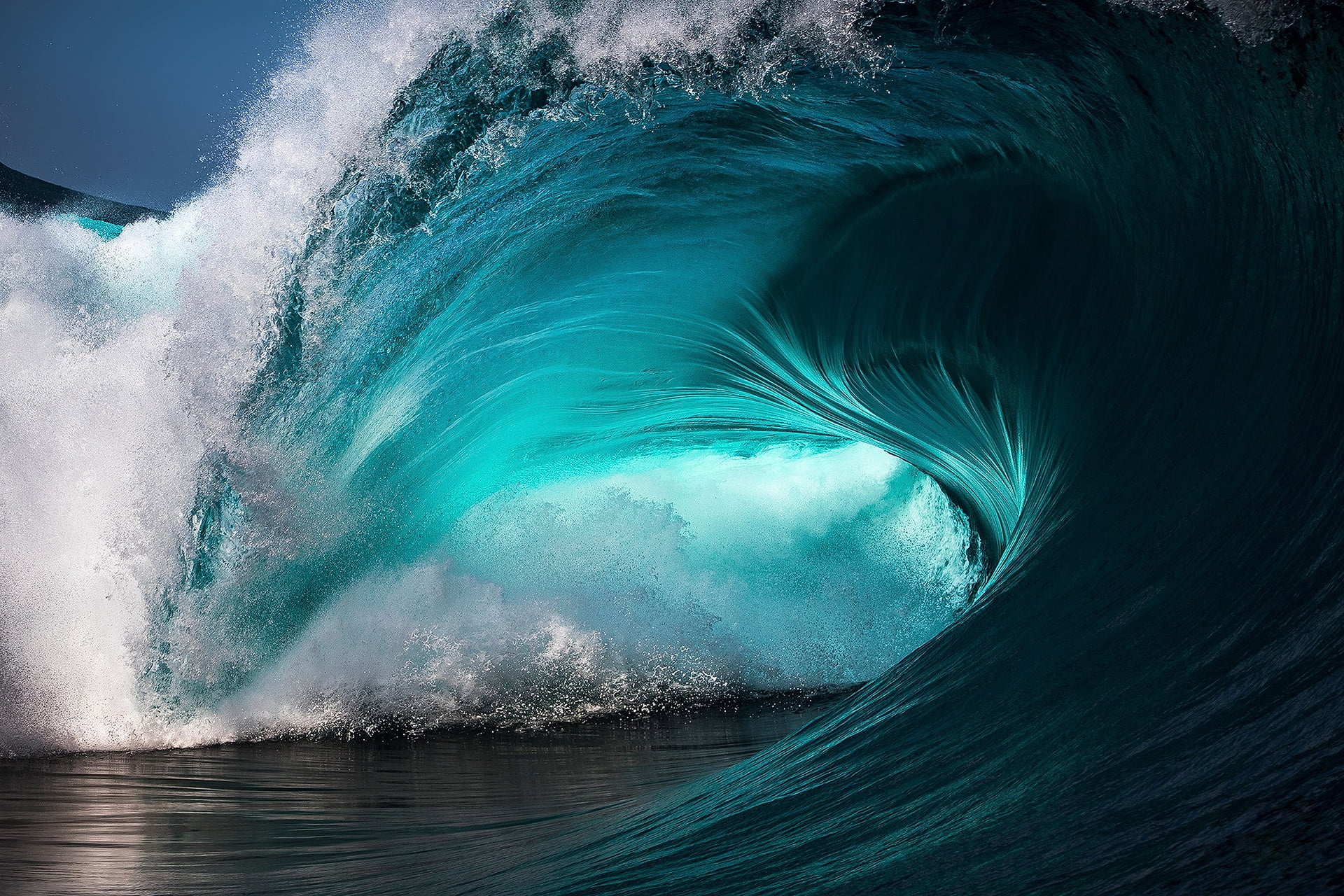 ocean wave sea waves blue water turquoise splashes cyan 2k