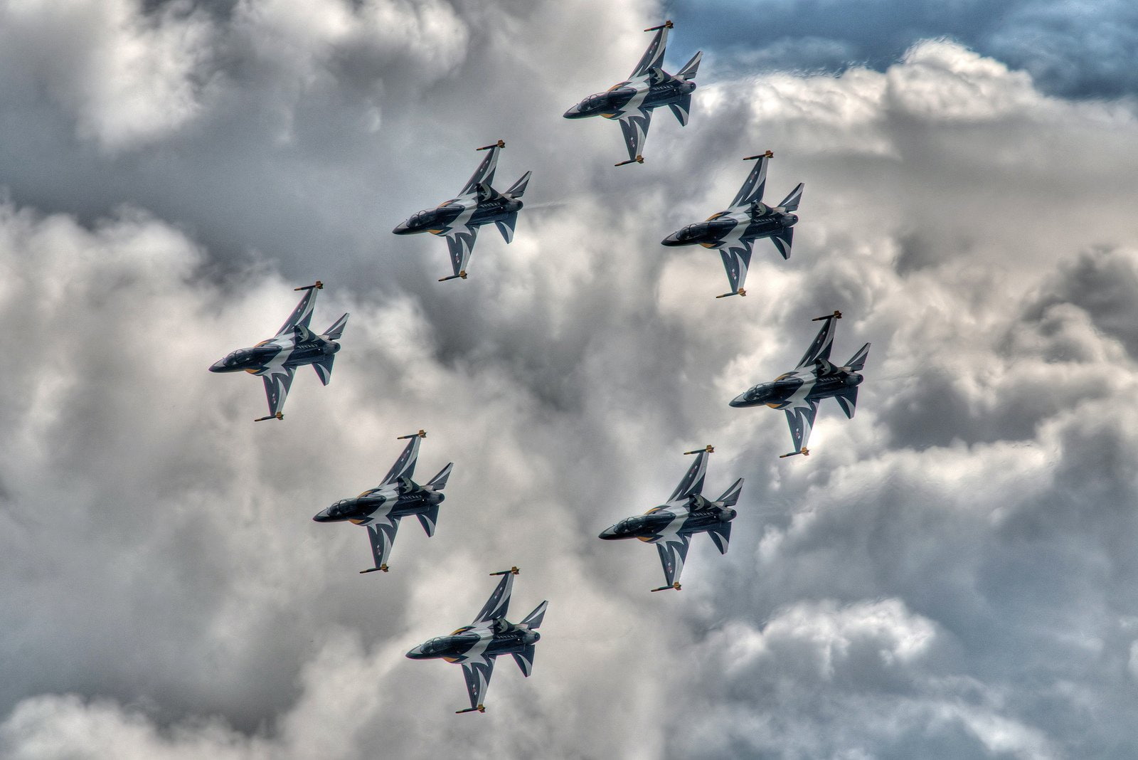 aerobatic air aircrafts black eagle eagles golden jets 2k