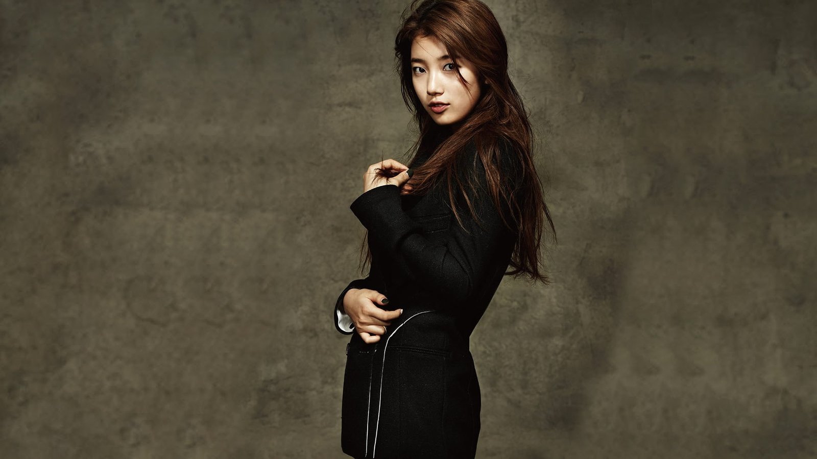 Suzy Korean girls photo HD wallpaper 14 women s black long sleeved dress 2k