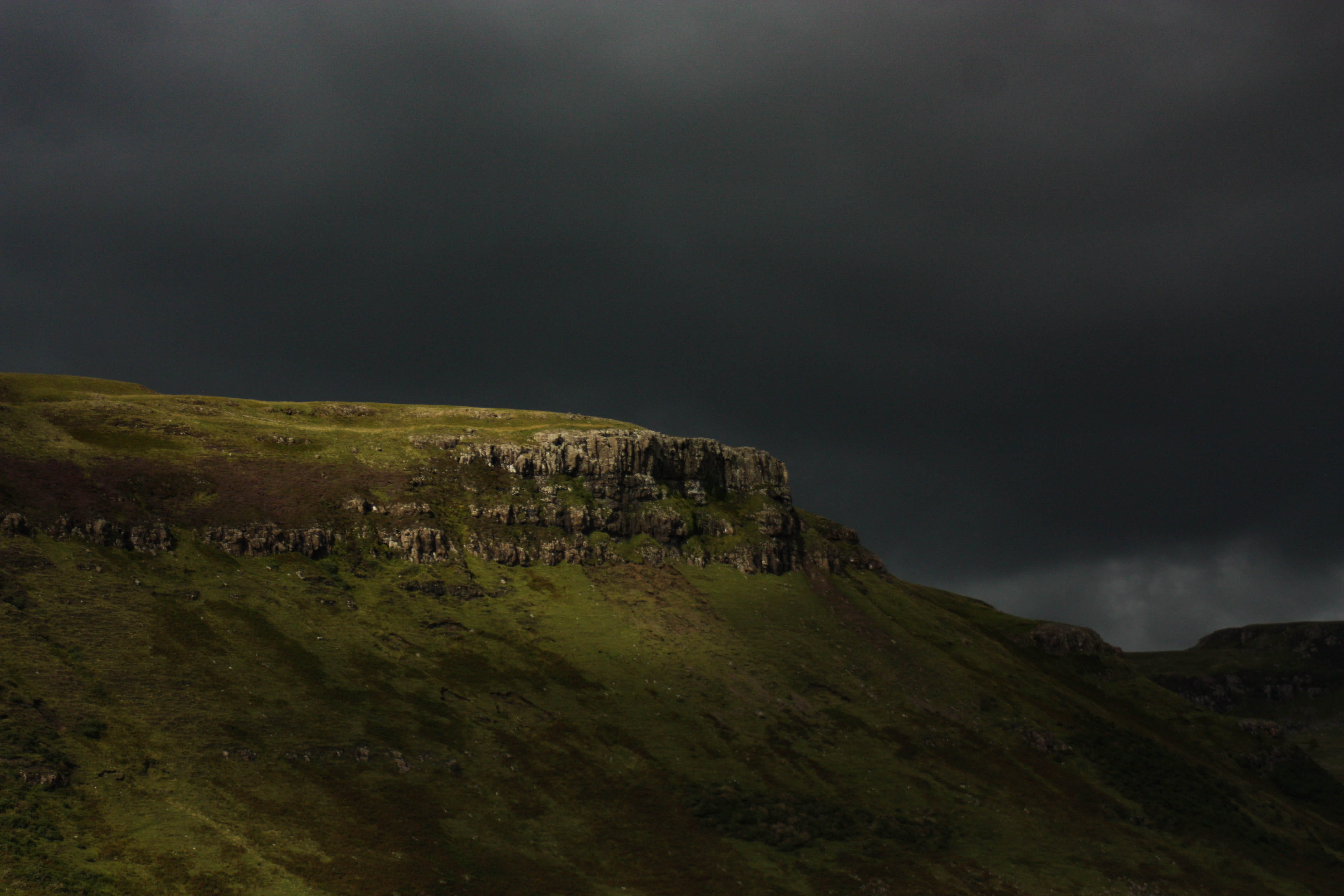 photography of mountain cliff isle skye landscape talisker bay beach 2k 4k