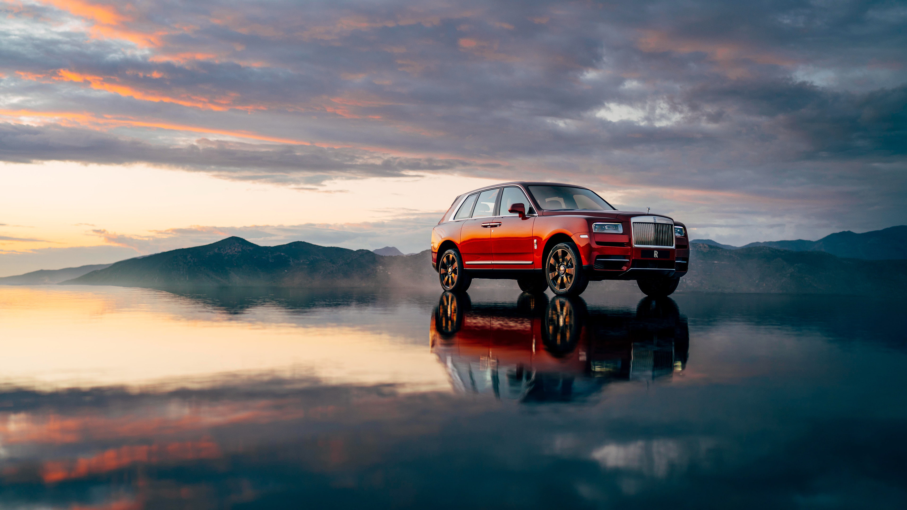 Rolls RoycE Cullinan HD 2k 4k