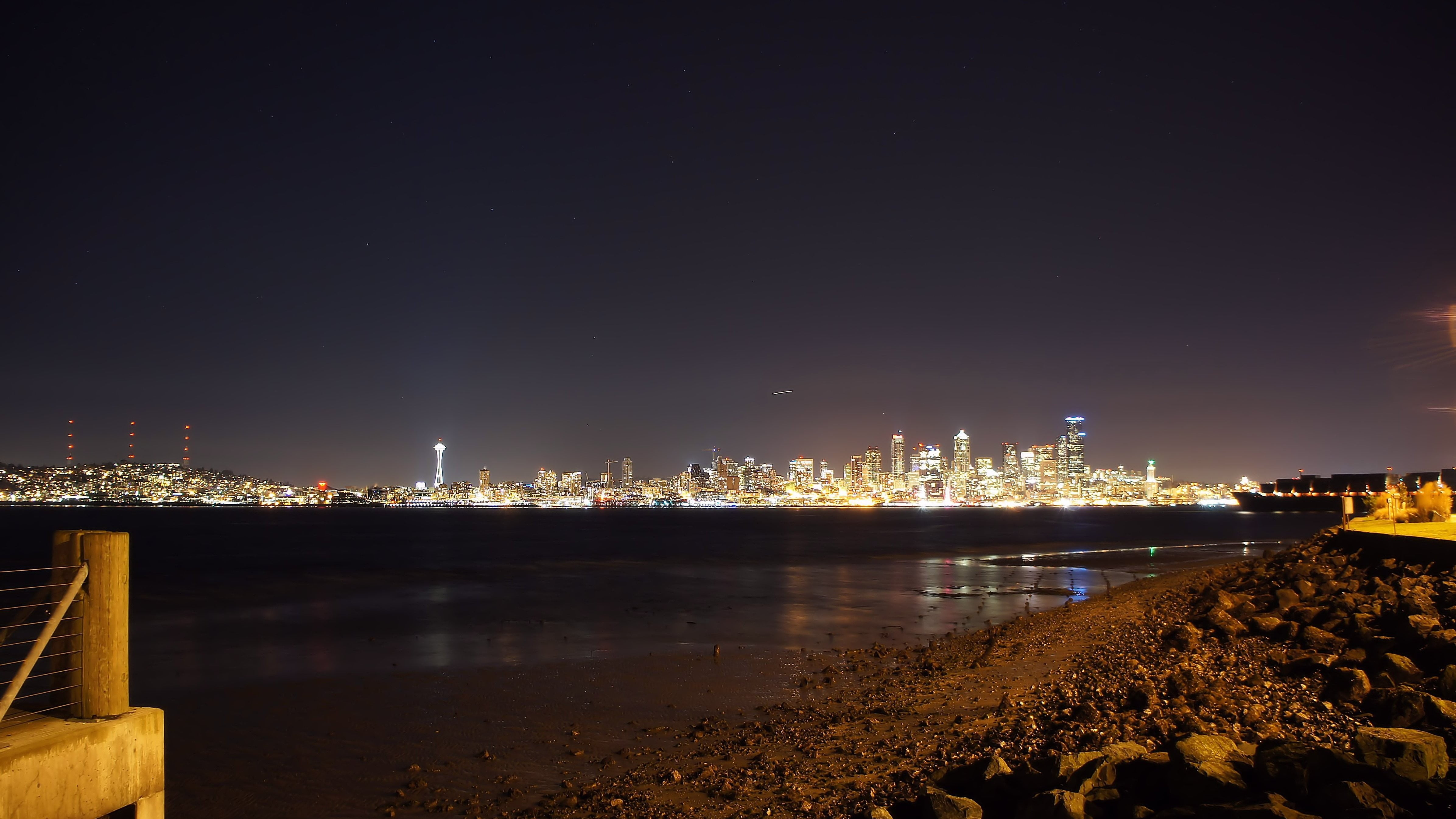 brown seashore Seattle night stars beach illuminated water 2k 4k 5k