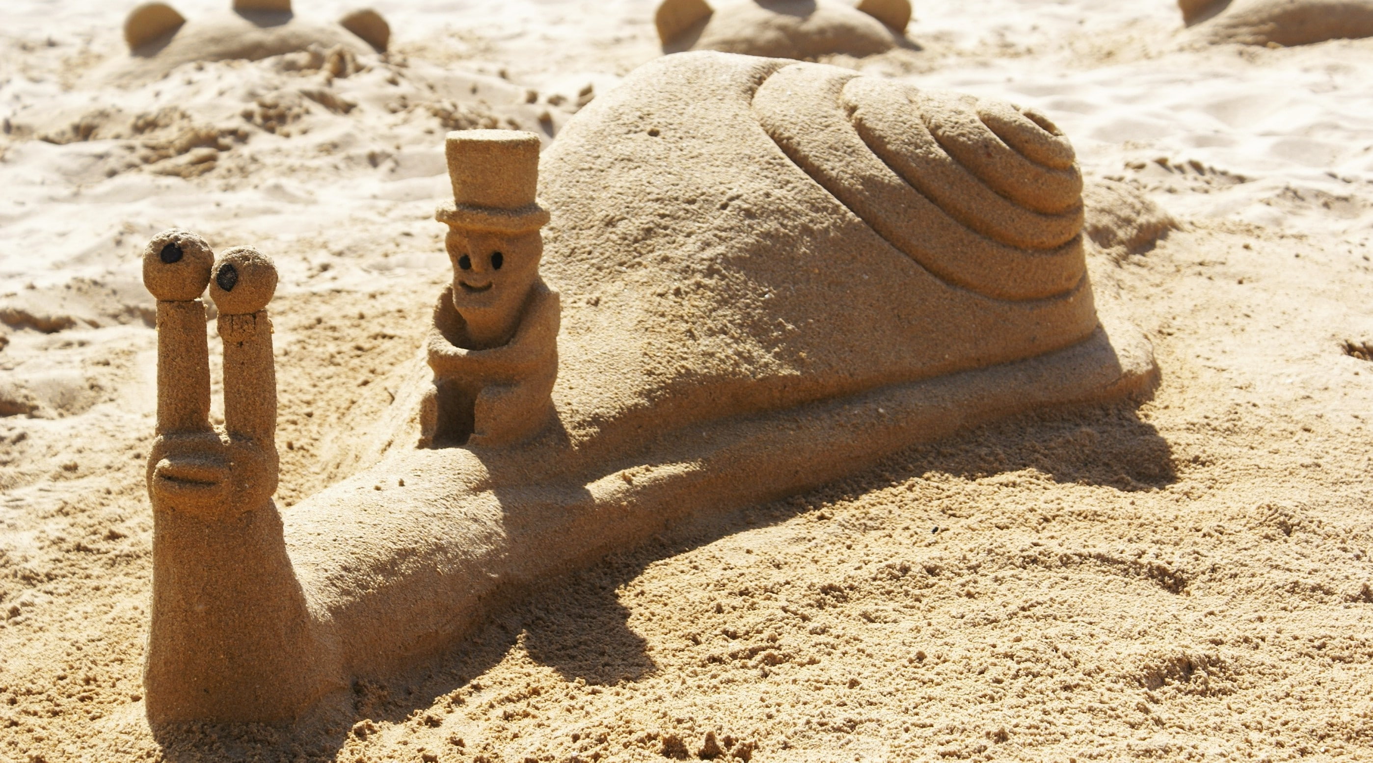 snail sand castle beach 2k