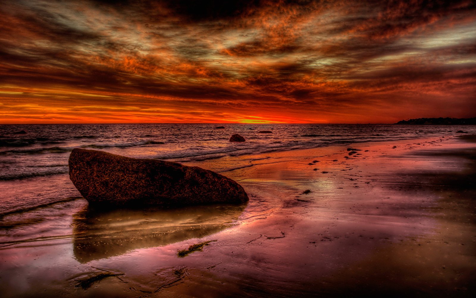 Red Sunset Sky Clouds Sandy Beach Sea Waves Rocks Wallpaper Hd For Desktop Mobile Phones And Laptop 2k 4k