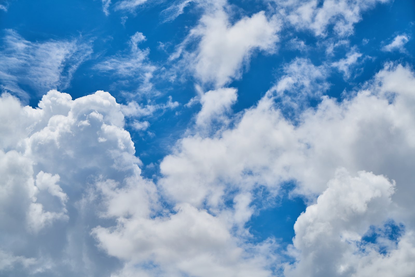 cumulus clouds blue white summer landscape nature 2k 4k 5k