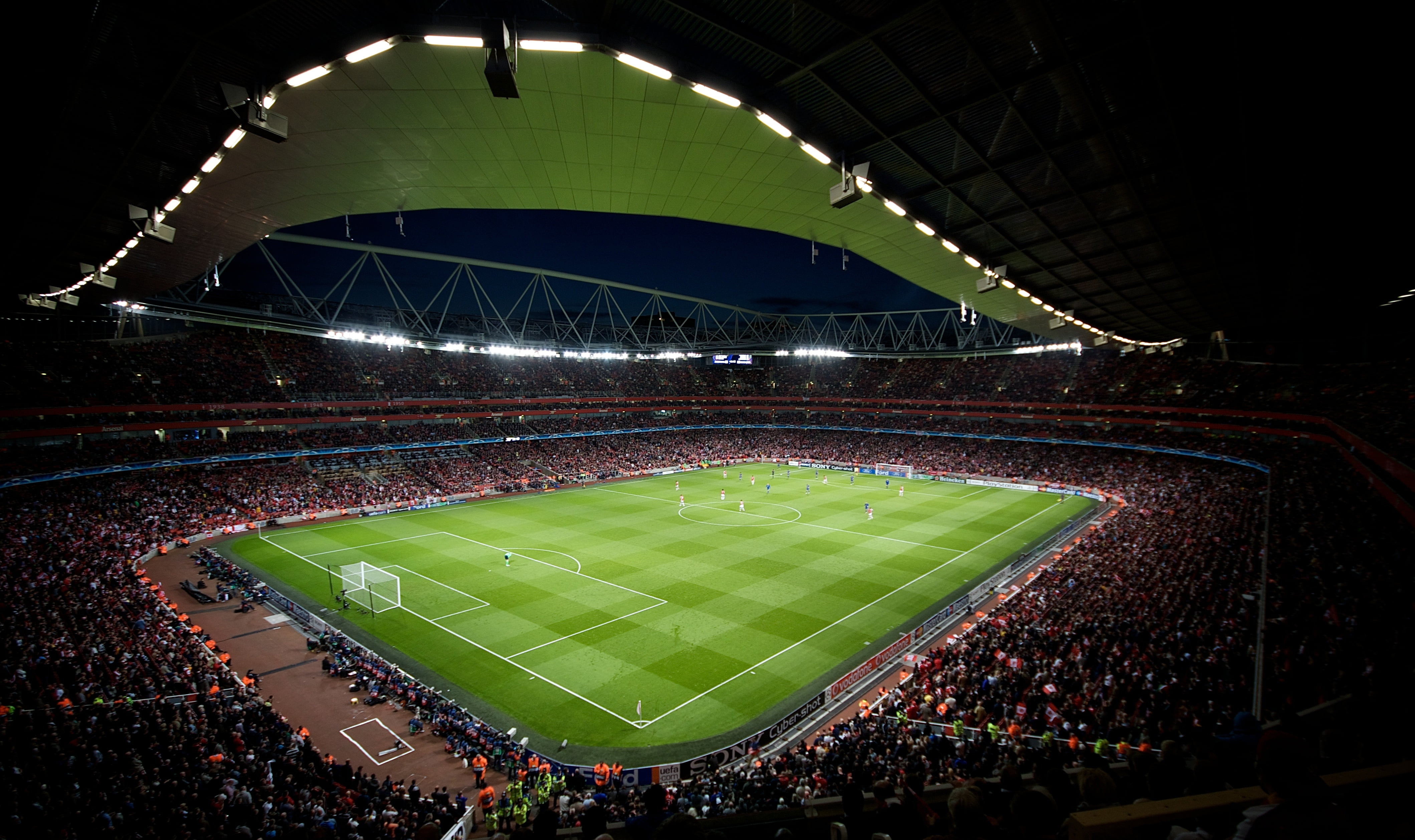 green soccer field Sport Football Arsenal Emirates Stadium 2k 4k