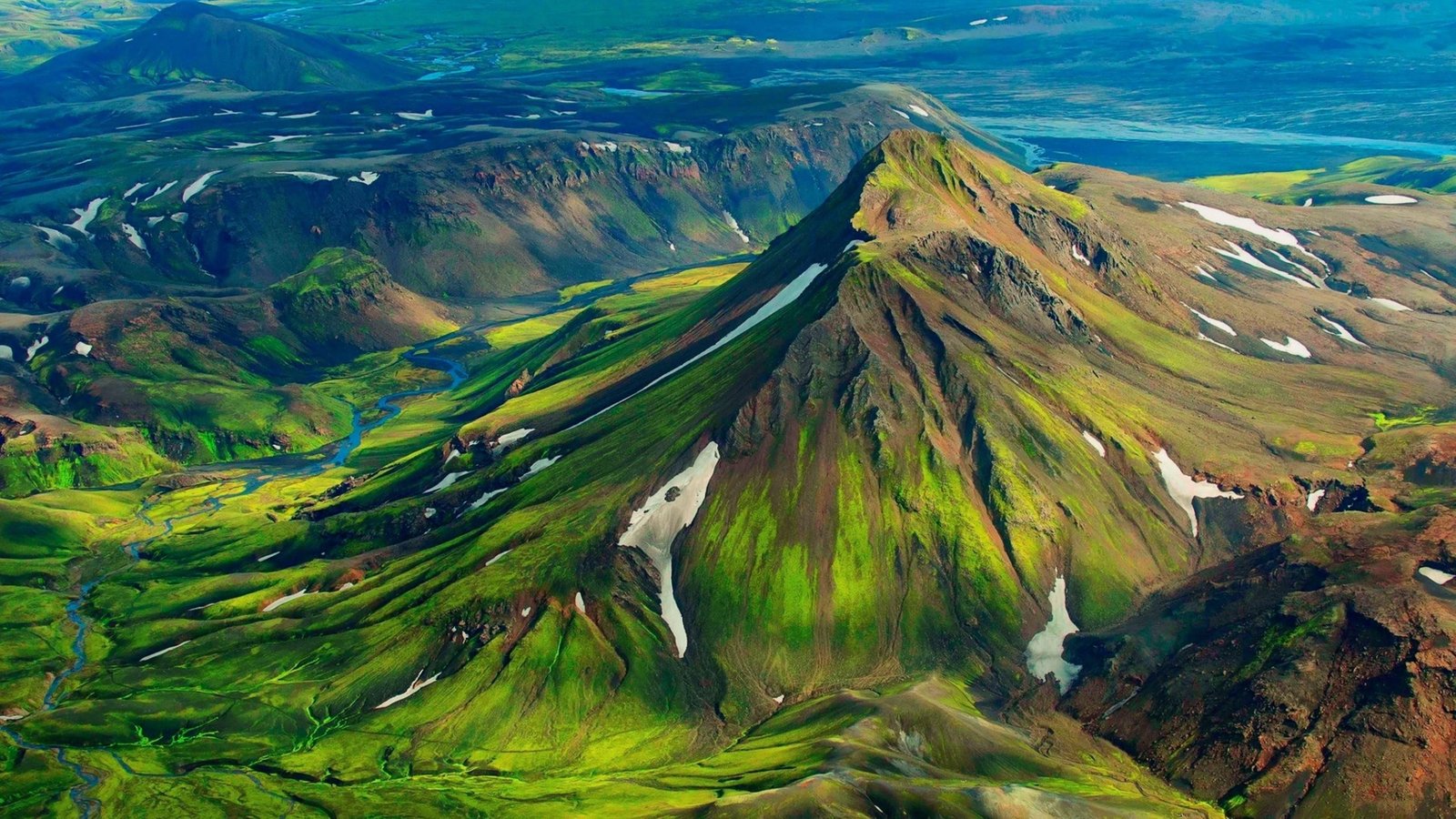landsacpe mountains green grass nature hills rivers mount scenery 2k 4k