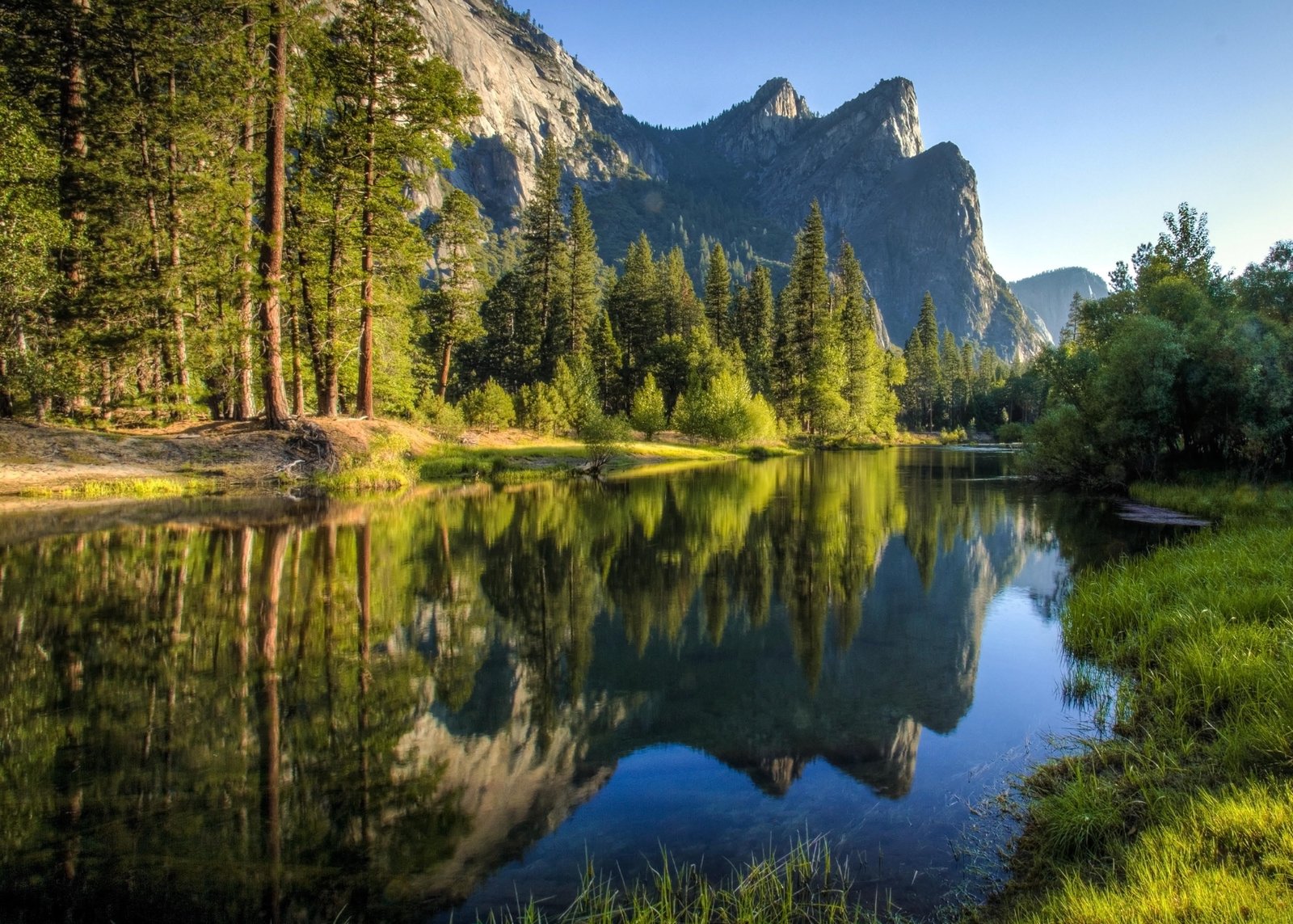 landscape photo body of water near trees Breakfast Three Brothers 2k 4k