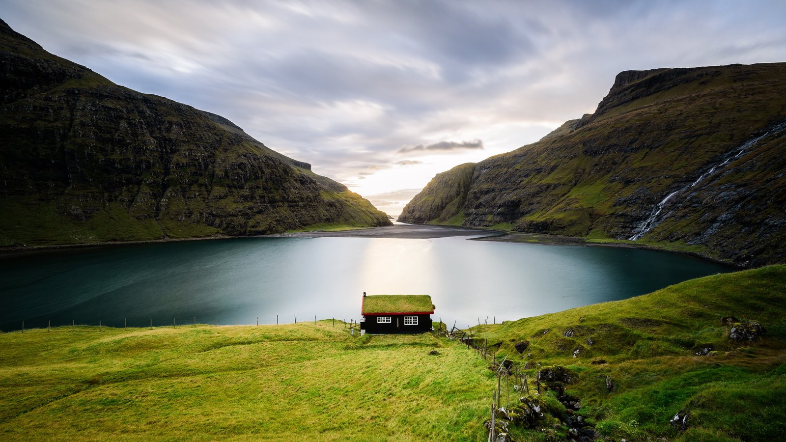 photography saksunarvatn lake pond hillside village mountain 2k 4k