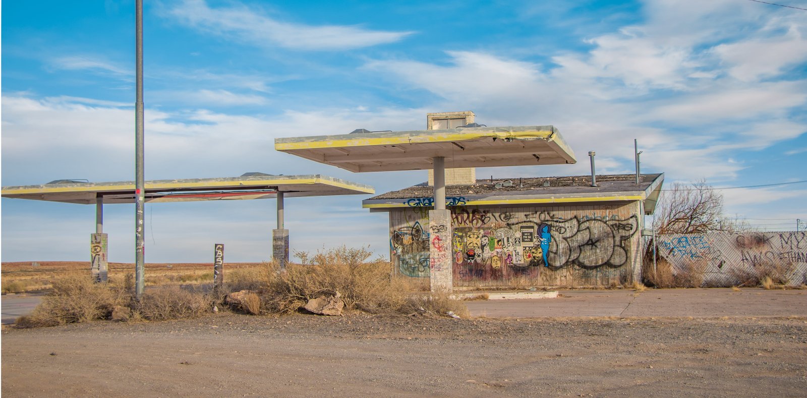 yellow and white gas station ghost town abandoned place old 2k 4k 5k