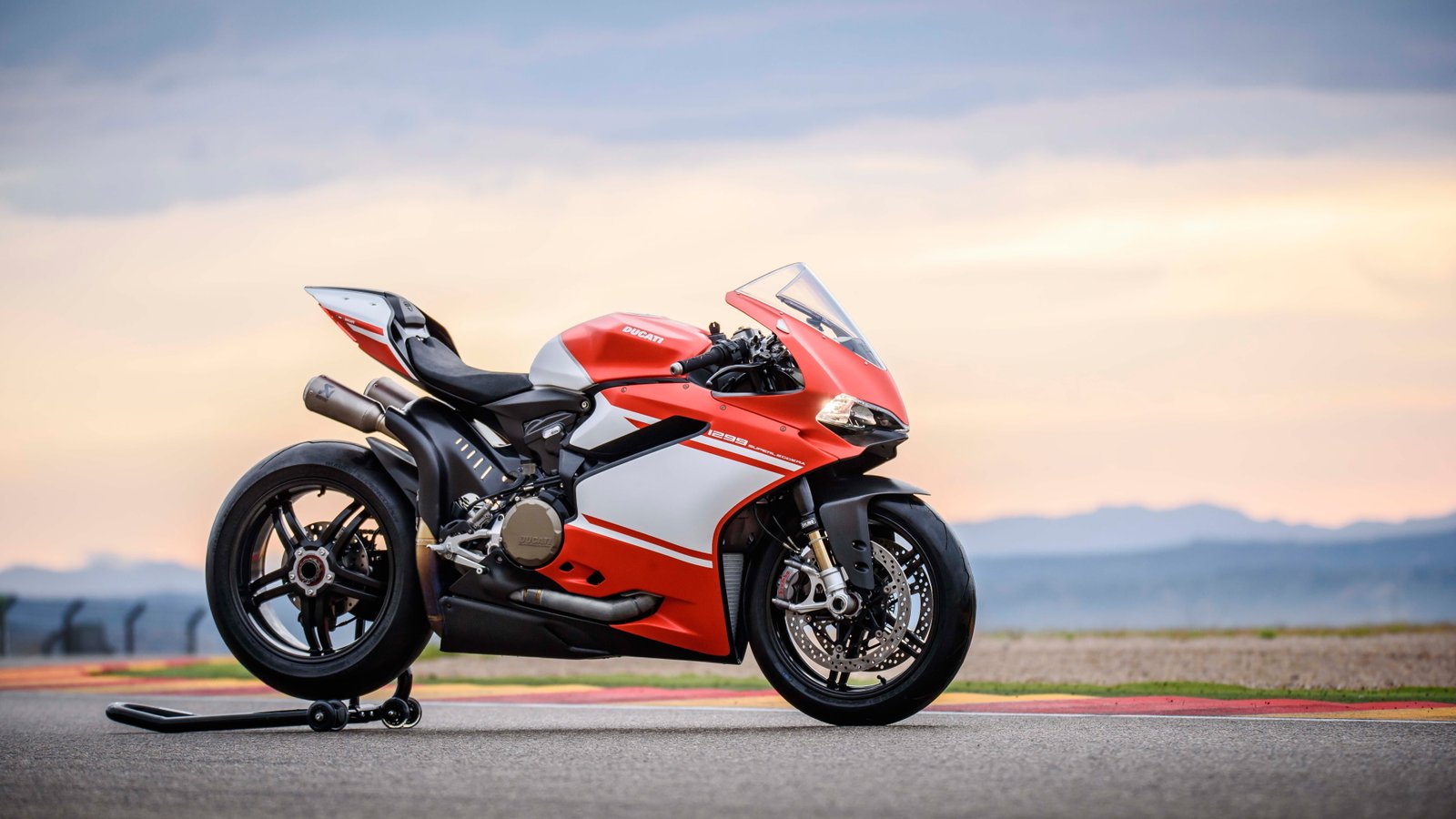 Ducati Superleggera 2k 4k 5k 8k