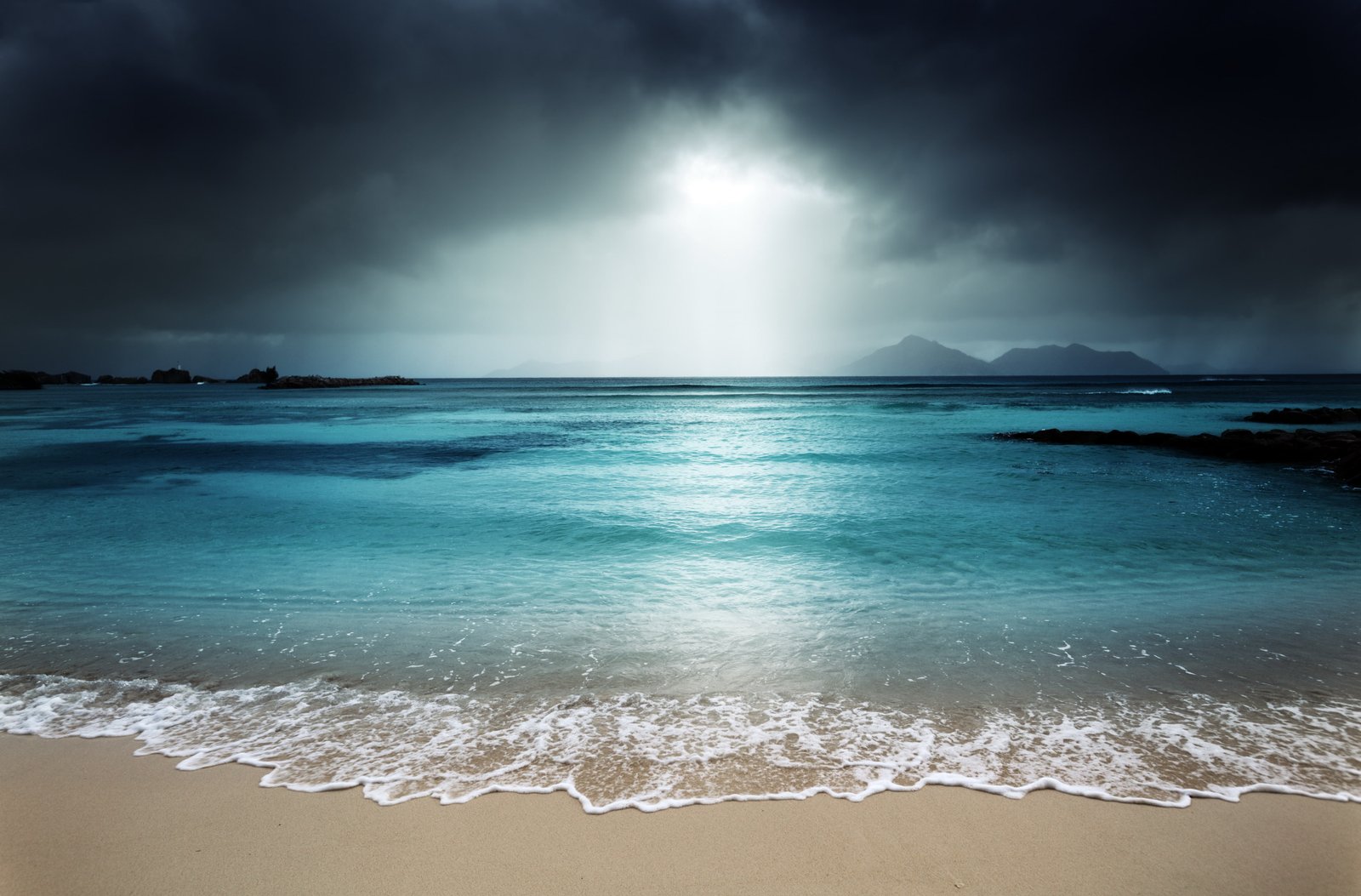 Island La Digue Dark Sky Storm Beach 2k 4k 5k