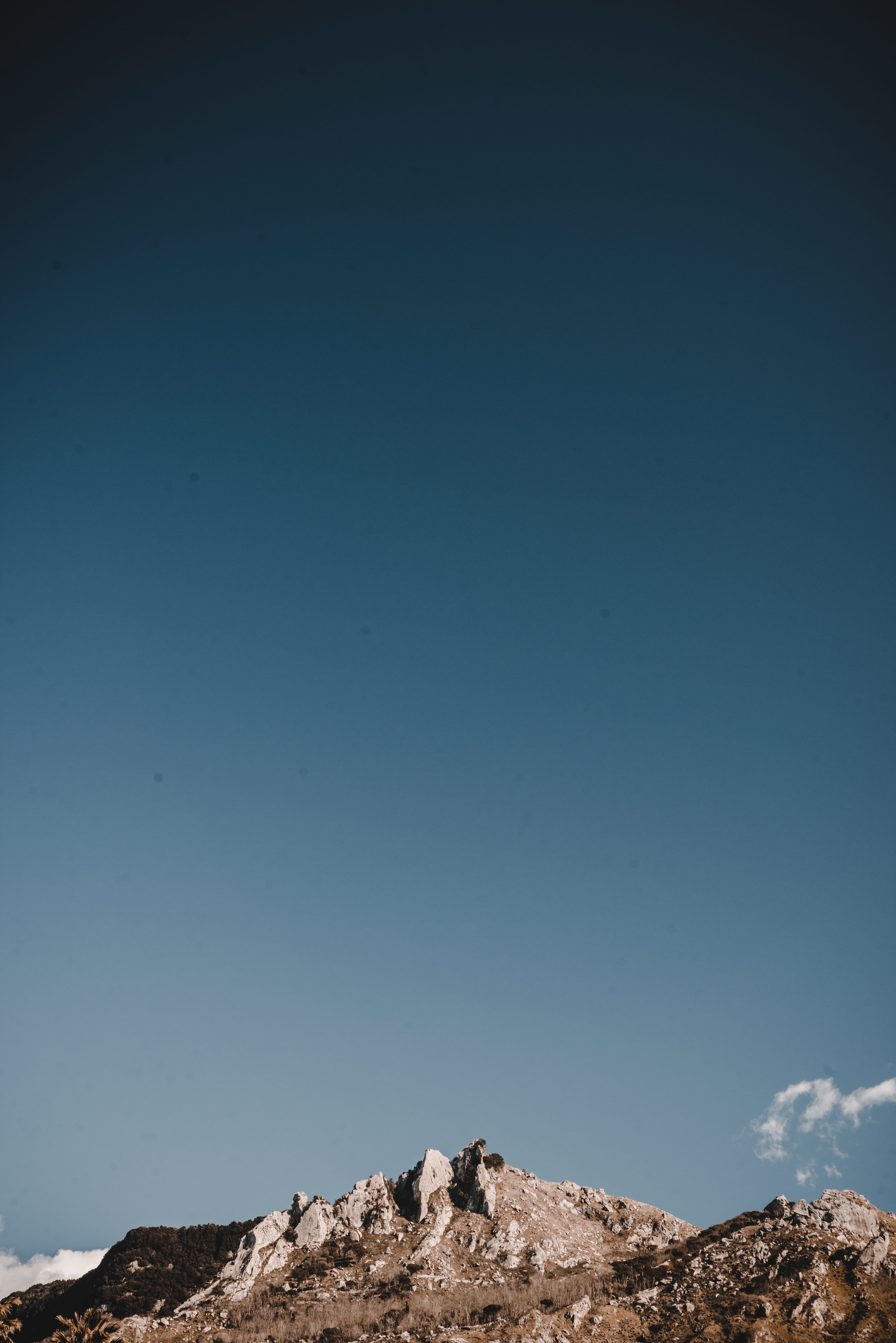 Mountain Under Blue Sky wallpaper HD iphone 2k 4k 5k