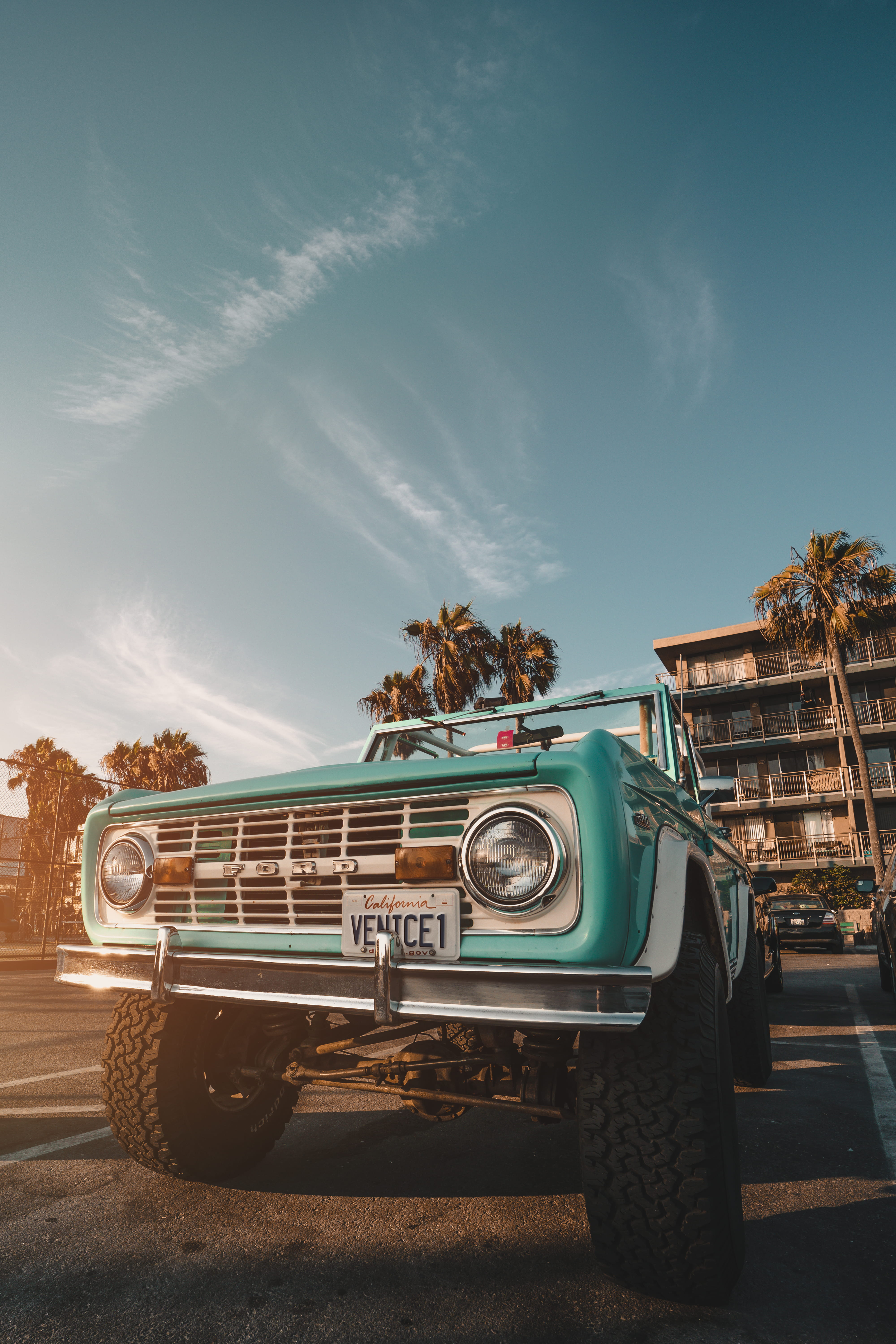 teal pickup truck cat headlight flare sunlight vintage classic 2k 4k