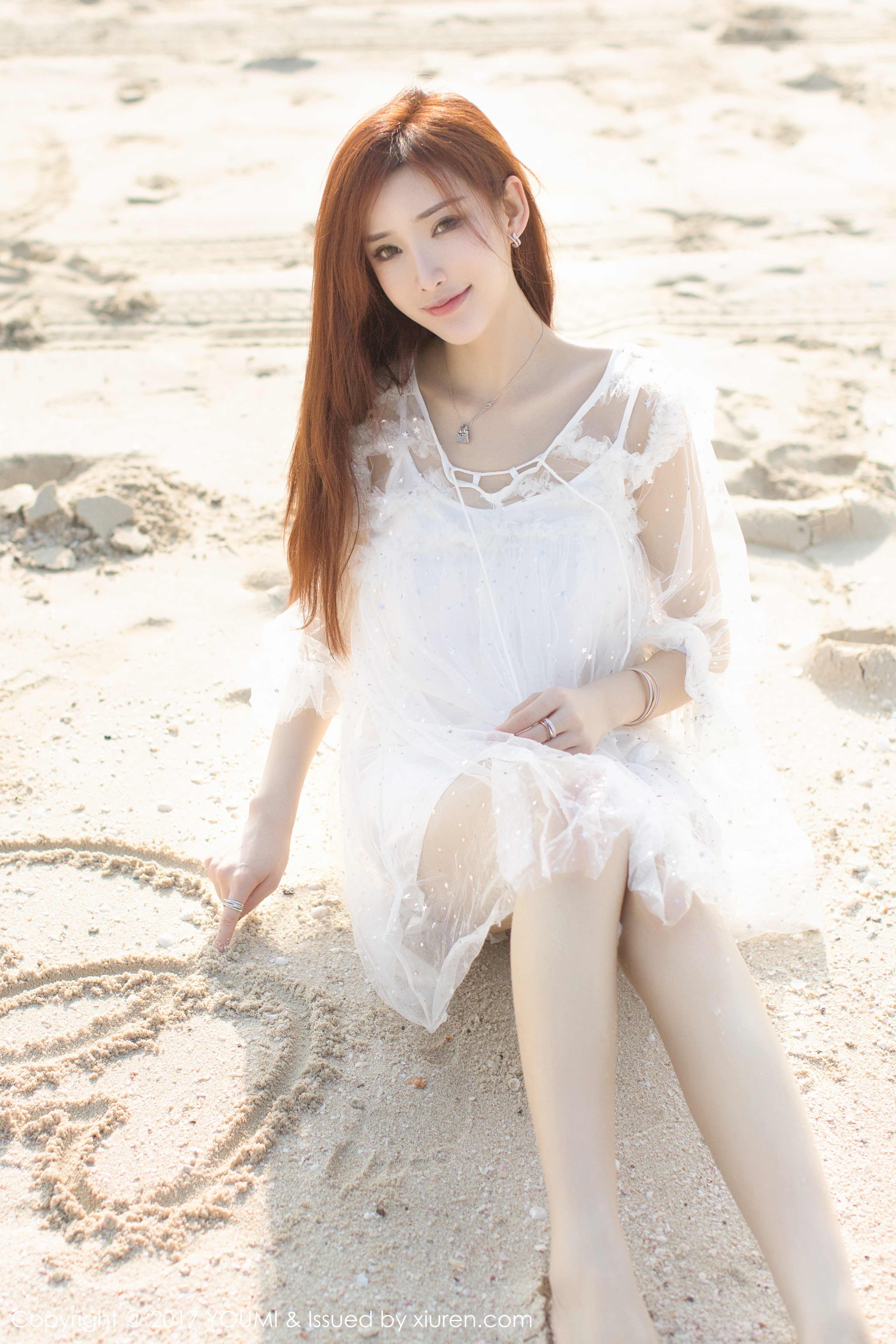 women outdoors Asian model beach beauty one person 2k 4k