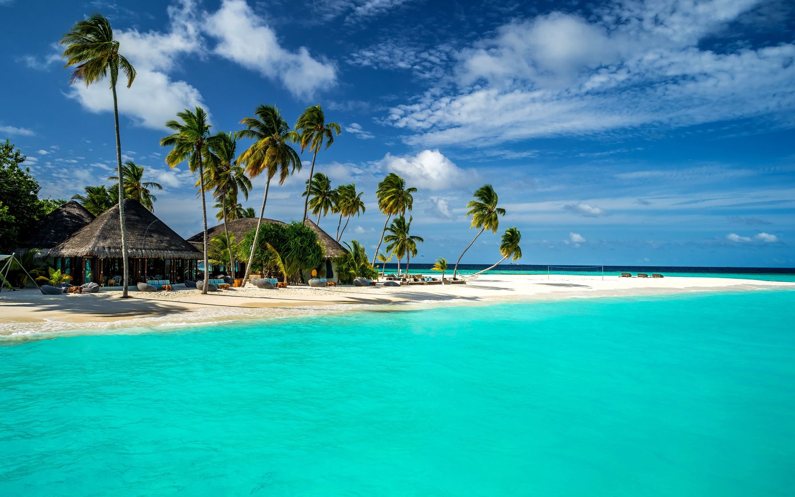 Tropical Island Maldives Indian Ocean Palm Tree Turkuaz Horizon Bungalow House Blue Sky Cloud Beach Beautiful Hd Wallpaper For Desktop 2k 4k 5k