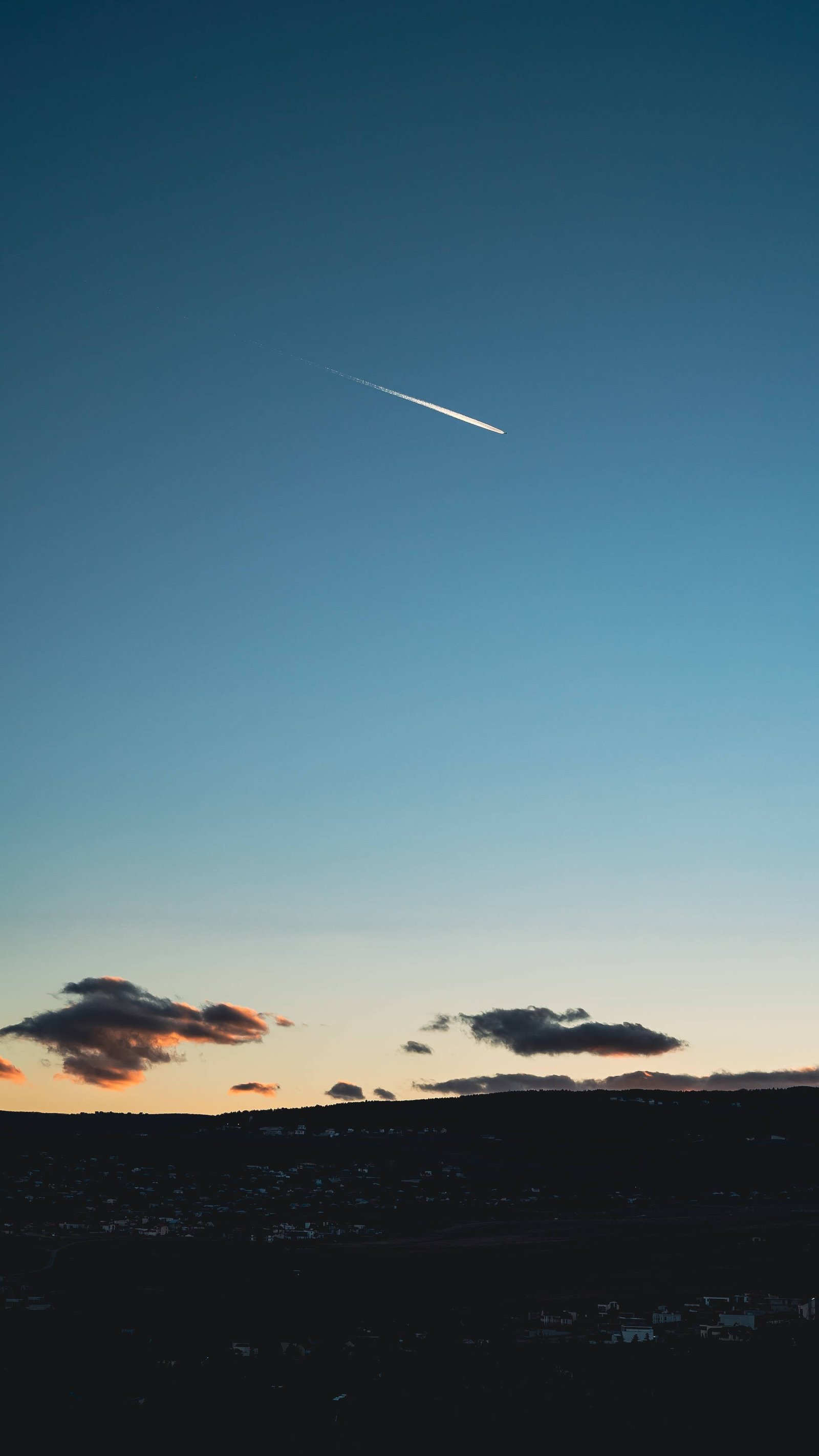 sky shadow meteor clouds silhoutte 2k