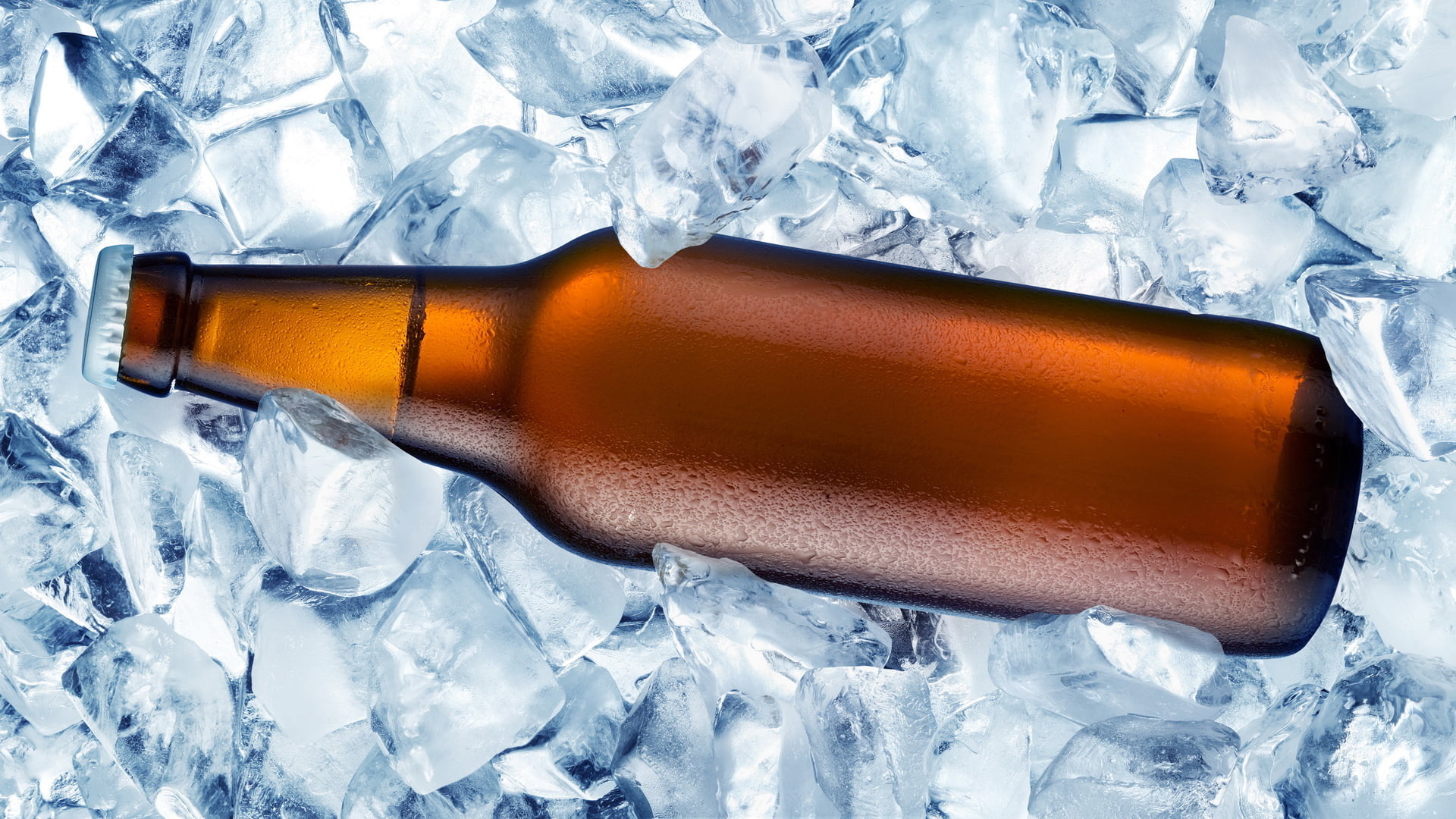 brown bottle beer BACKGROUND DROPS ICE GLASS LIQUID TUBE 2k
