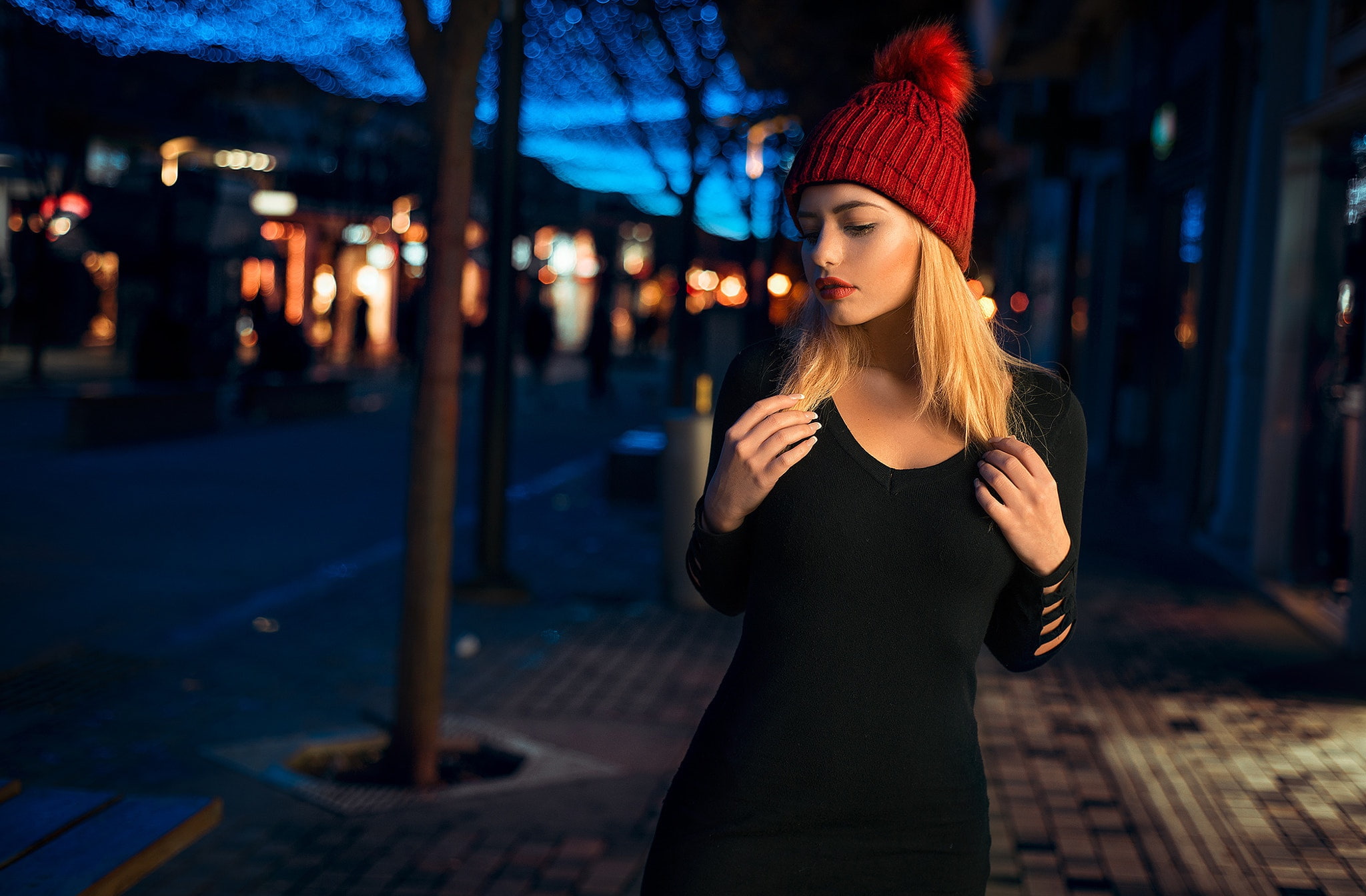 road girl night lights pose street model hat portrait 2k