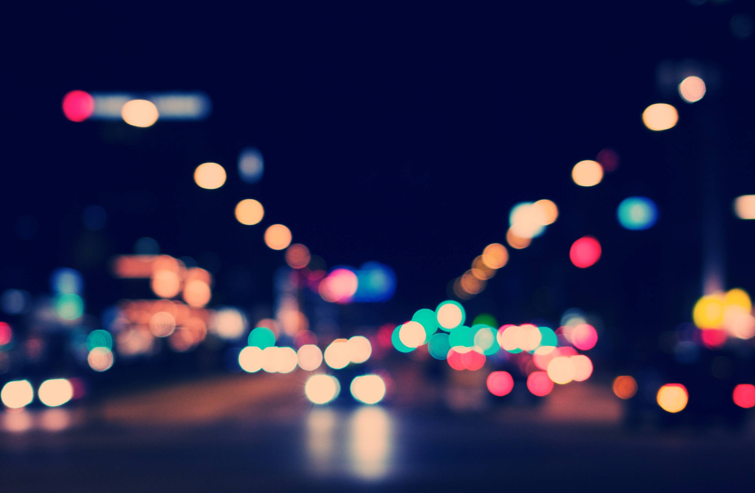 selective focus photo photography night street urban lights 2k