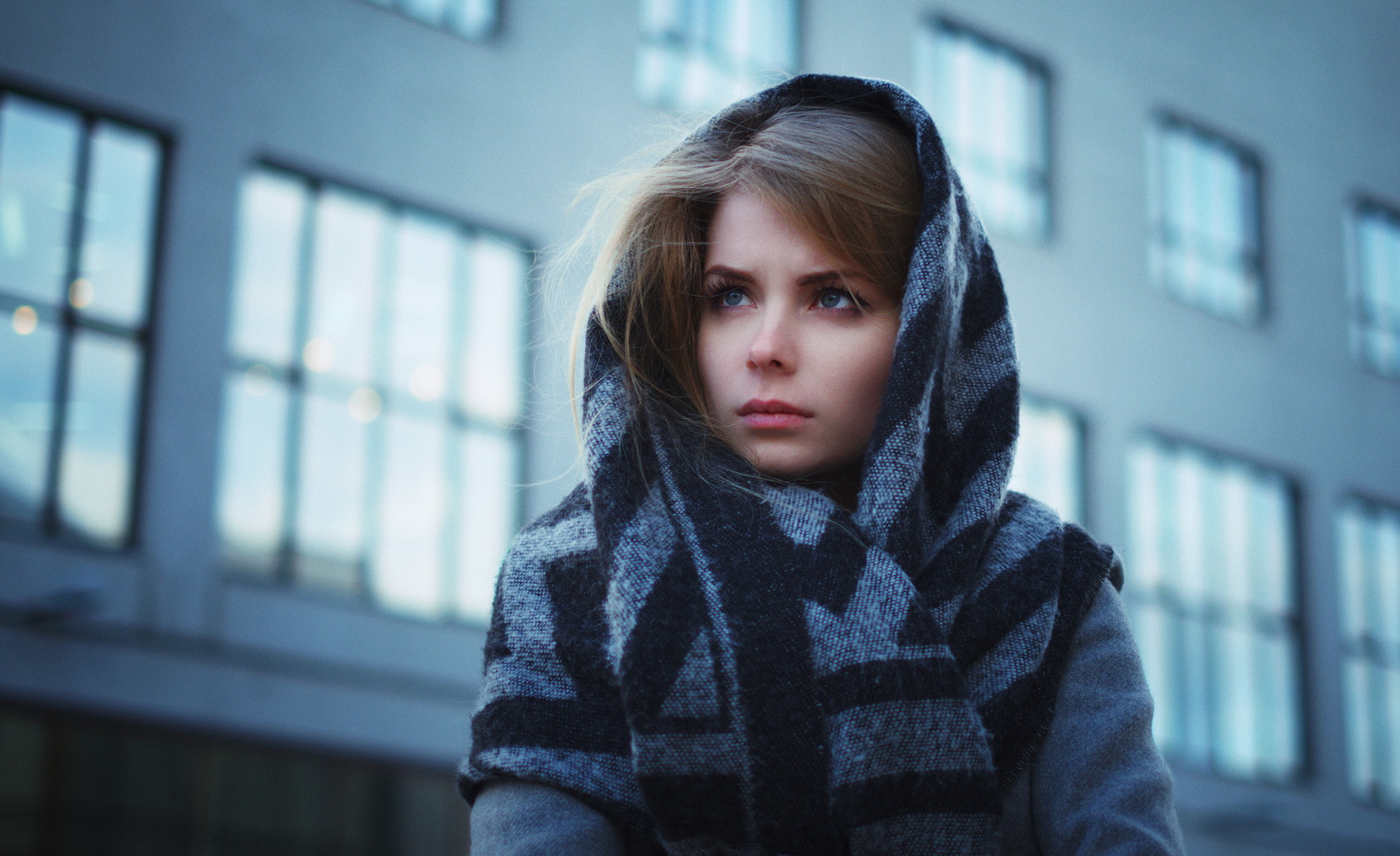 scarf blonde Ilya Varivchenko Irina Popova blue eyes hoods 2k
