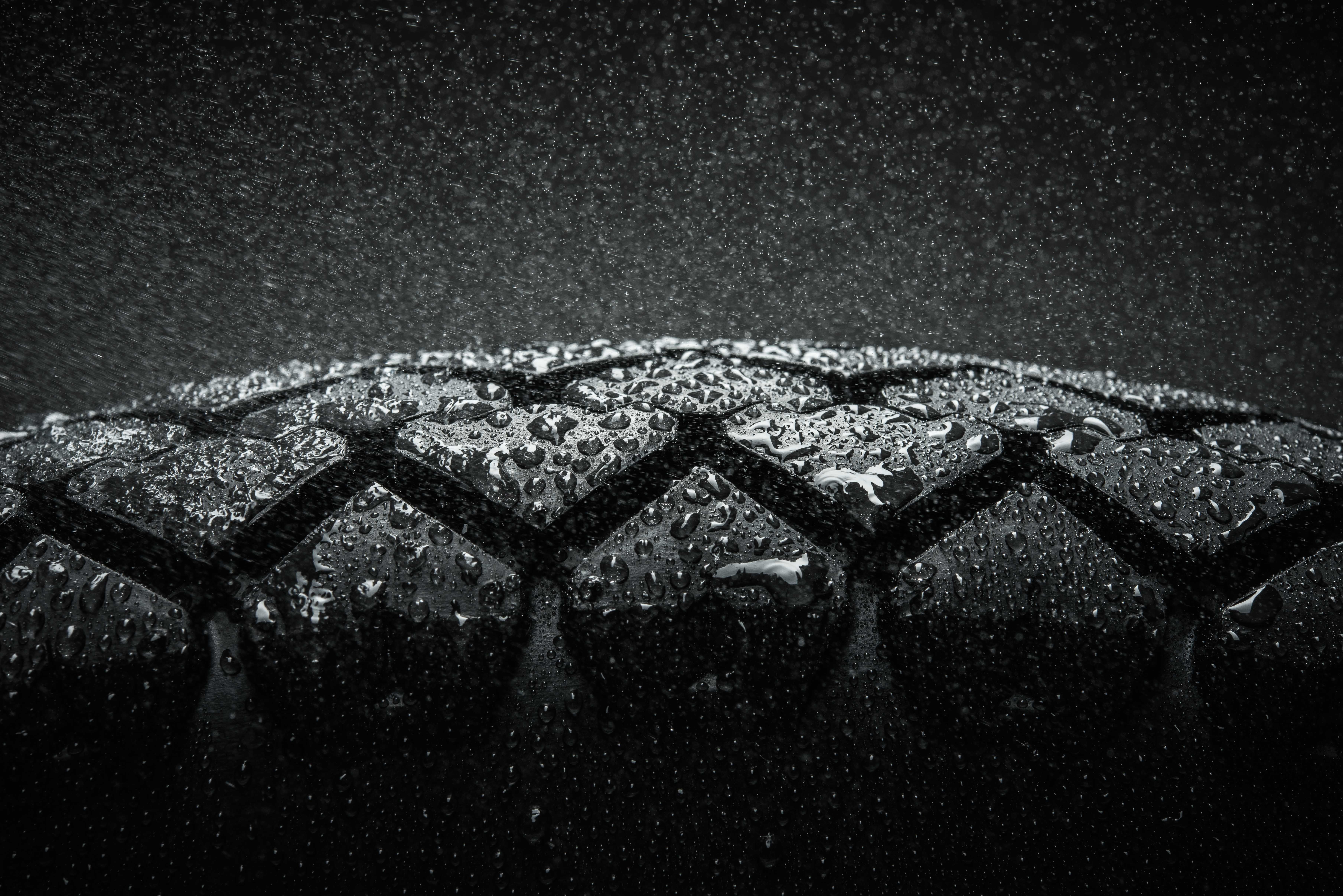 vehicle tire drops macro rain wheel blur water tyres bokeh 2k 4k 5k