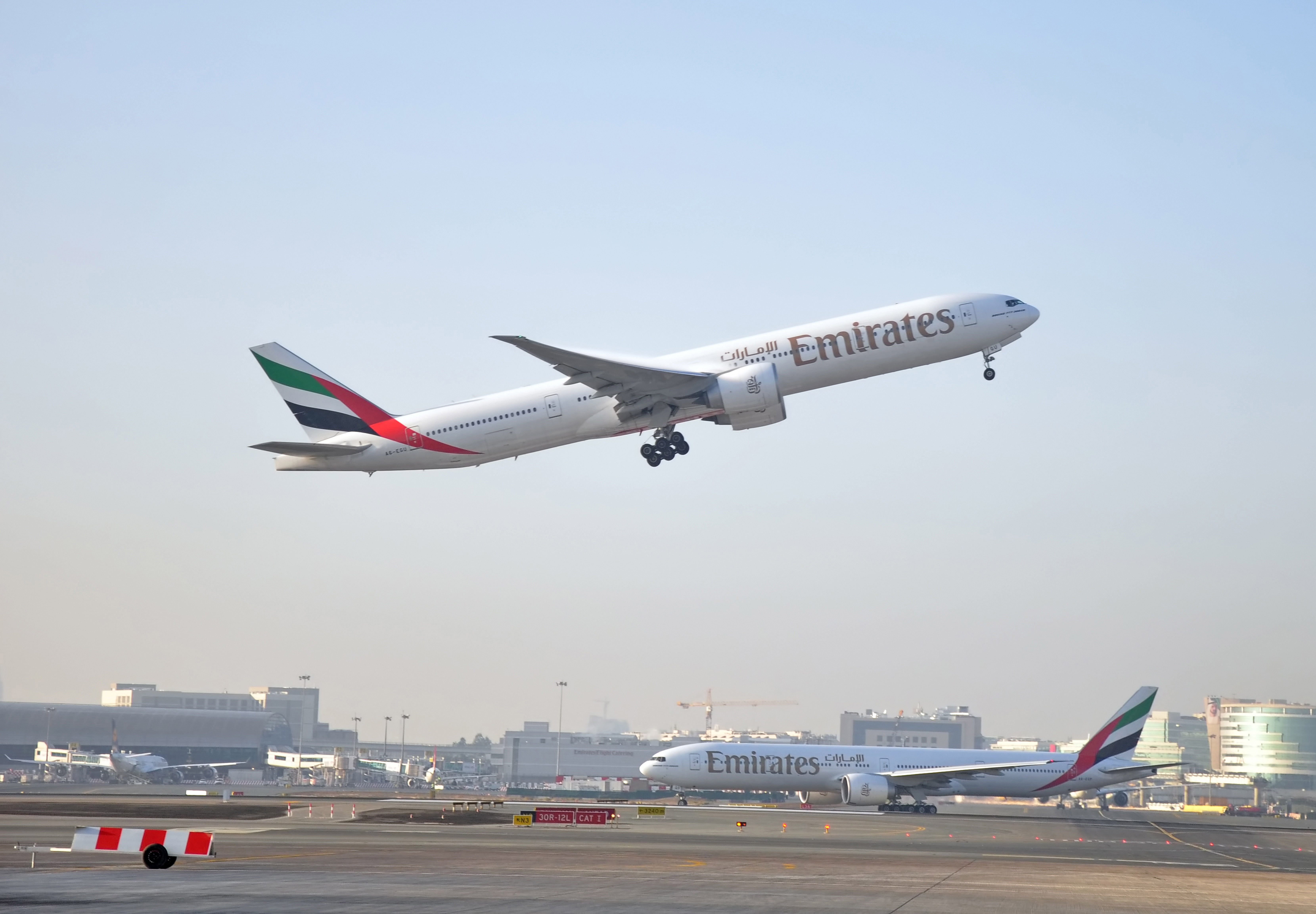 white Emirates plane the sky flight height Boeing 2k 4k 5k