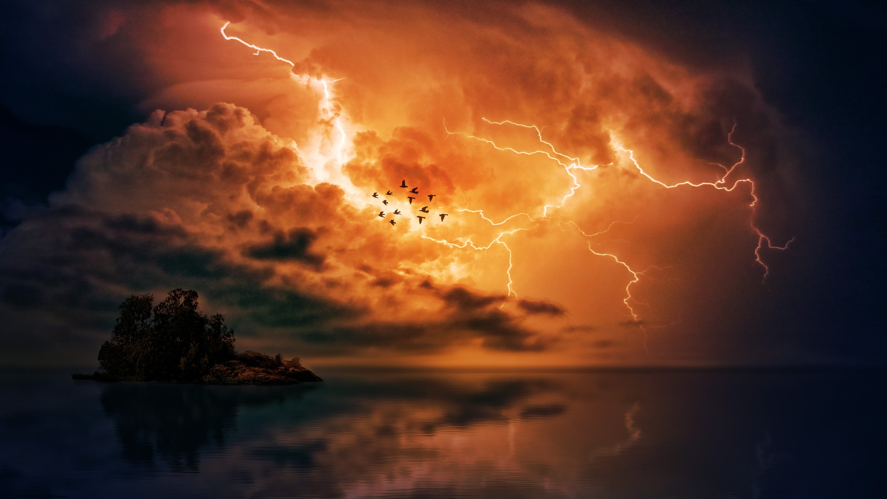 landscape shot of lightning thunderstorm sea clouds forward 2k