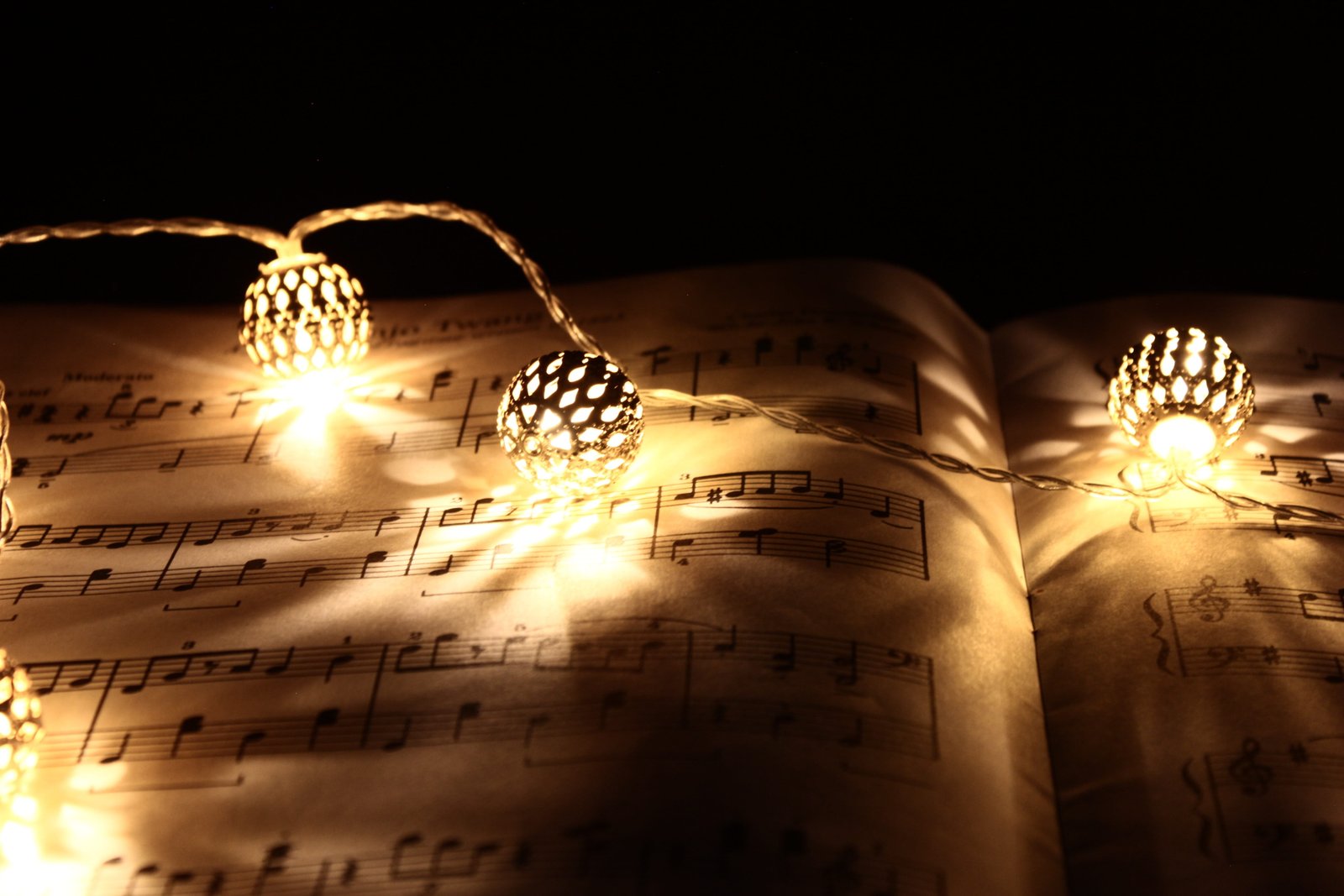 lichterkette lyrics light shadow mood lighting romantic 2k 4k 5k