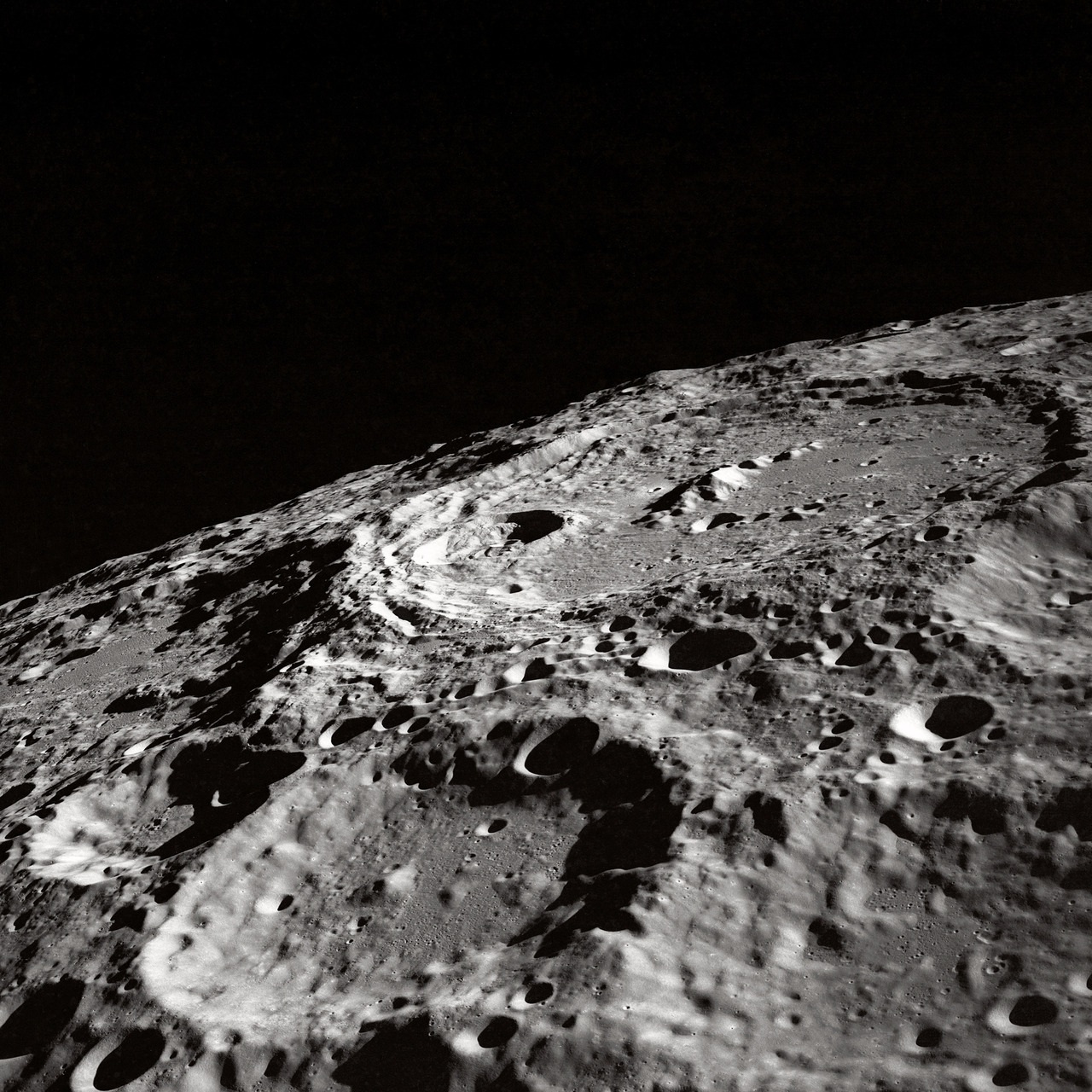 moon surface craters kraterandschaft lunar landscape