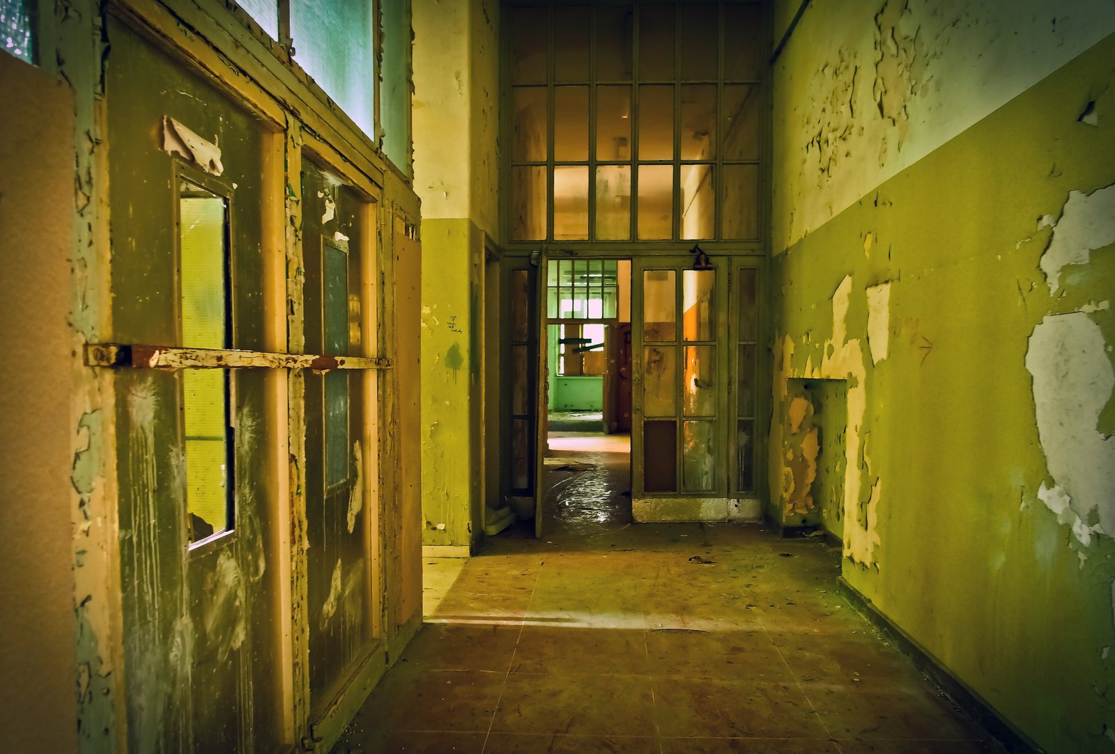 photo of green and beige hallway lost places lapsed old leave 2k 4k